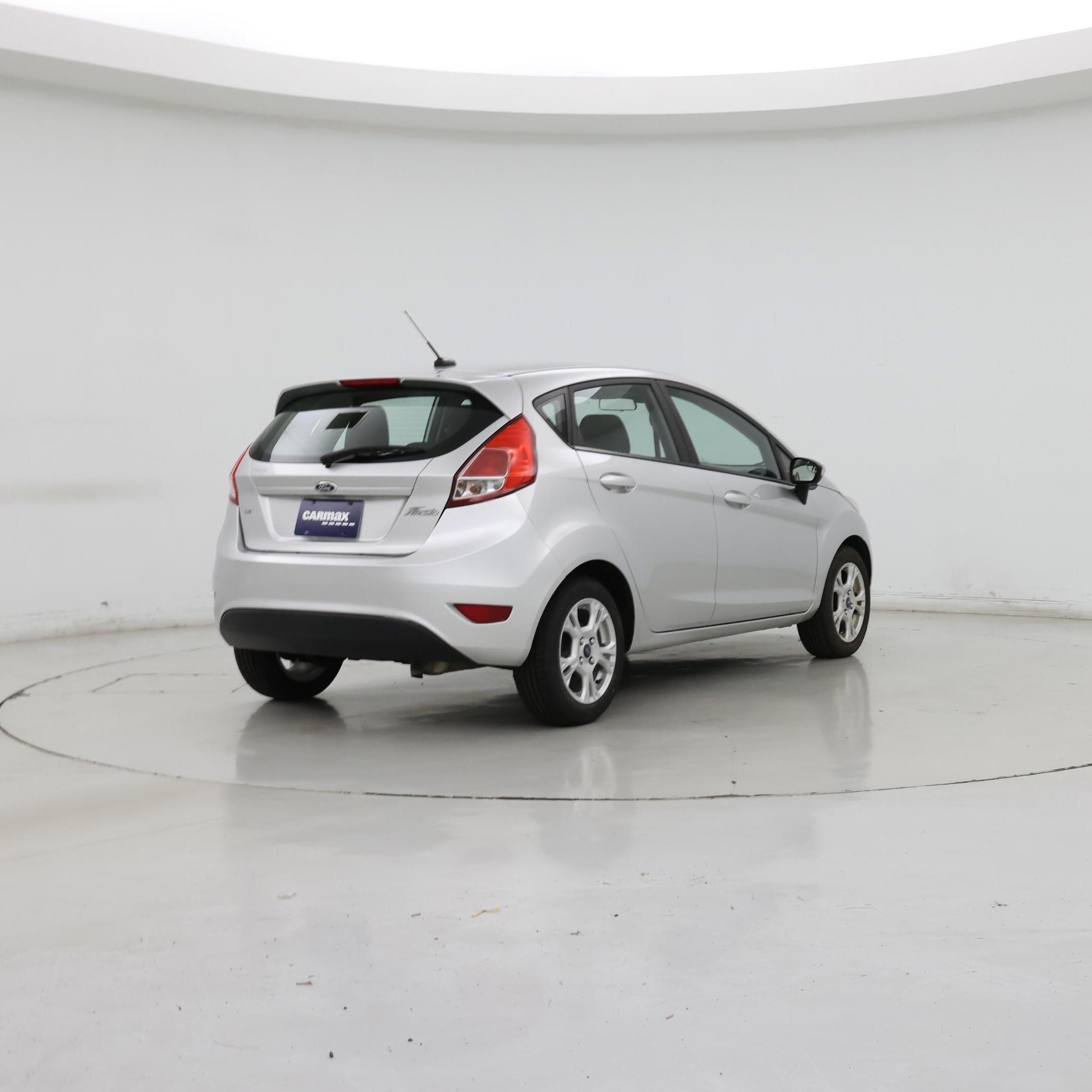 Thumbnail: 2015 Ford Fiesta - 8