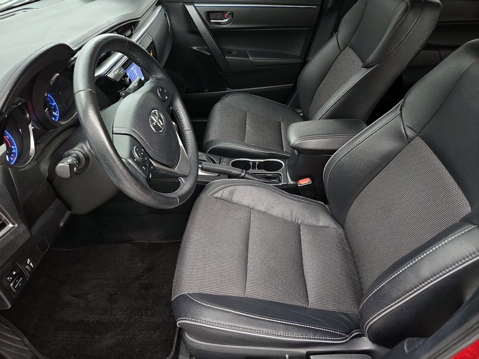 Thumbnail: 2015 Toyota Corolla - 11