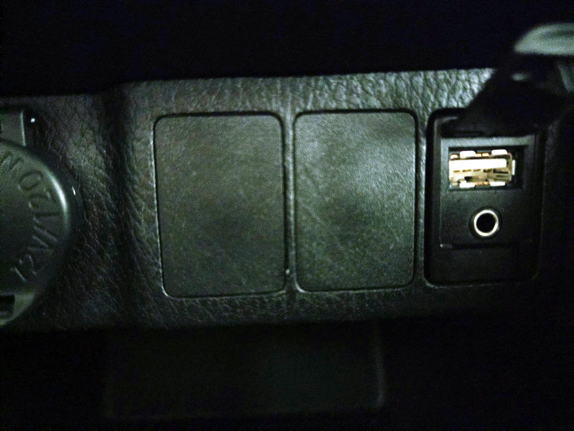 Thumbnail: 2015 Toyota Corolla - 18