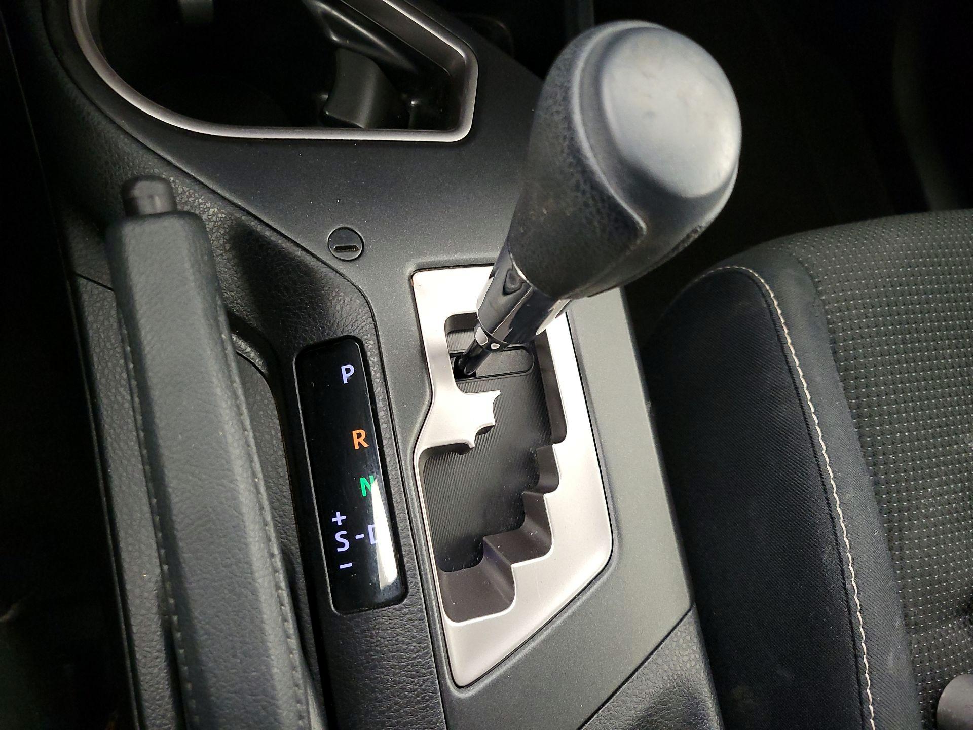 Thumbnail: 2018 Toyota RAV4 - 17