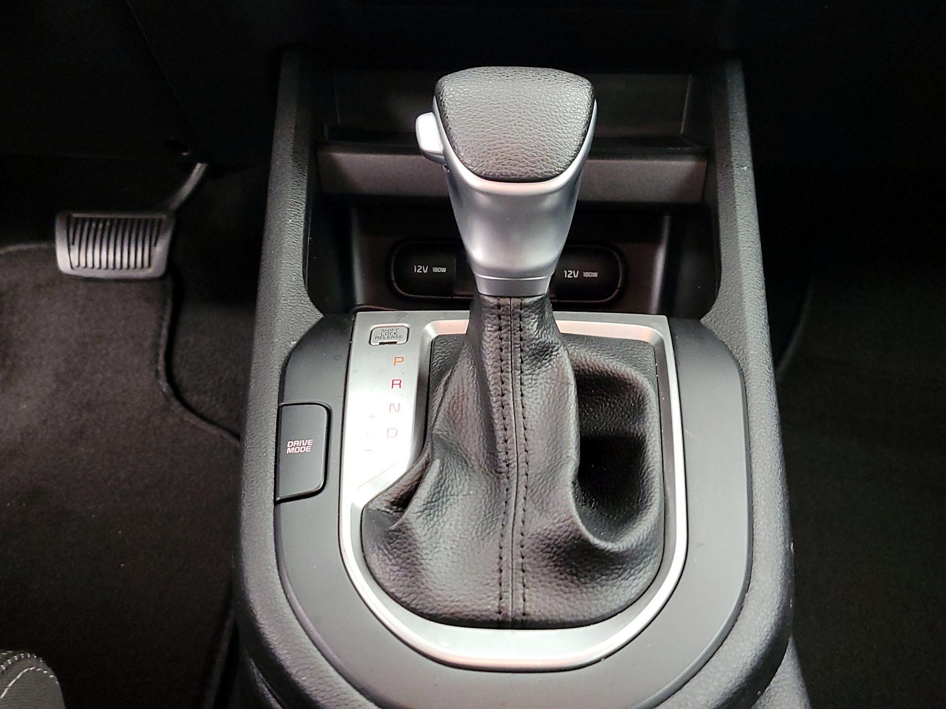 Thumbnail: 2020 Kia Forte - 17