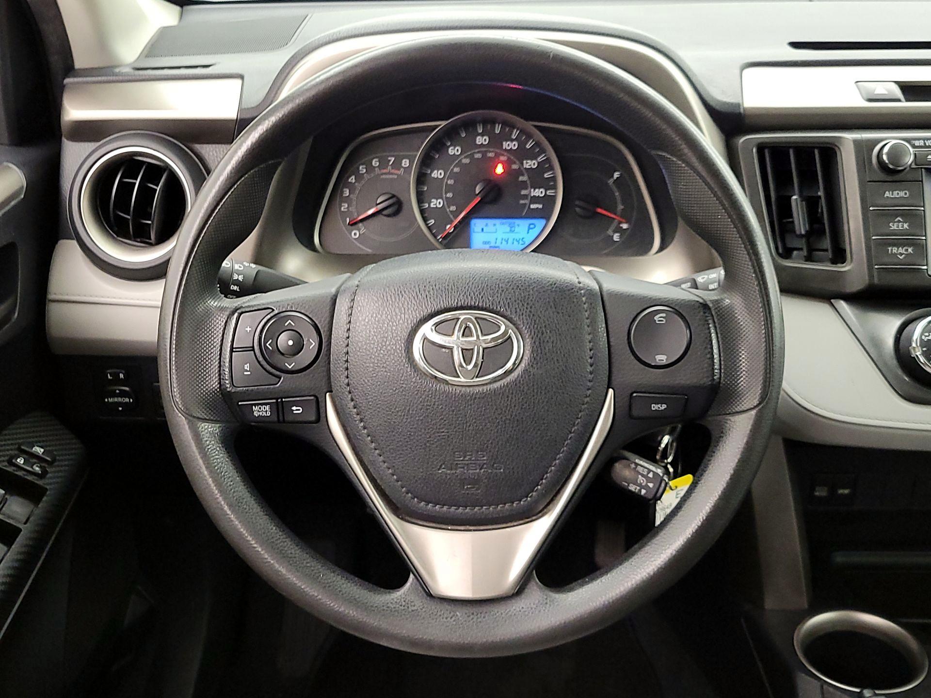 Thumbnail: 2013 Toyota RAV4 - 10