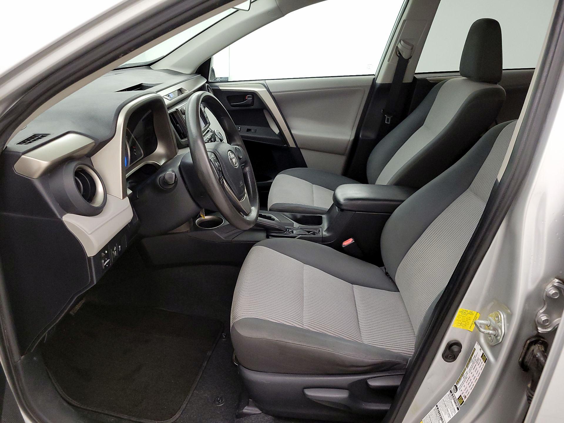 Thumbnail: 2013 Toyota RAV4 - 11