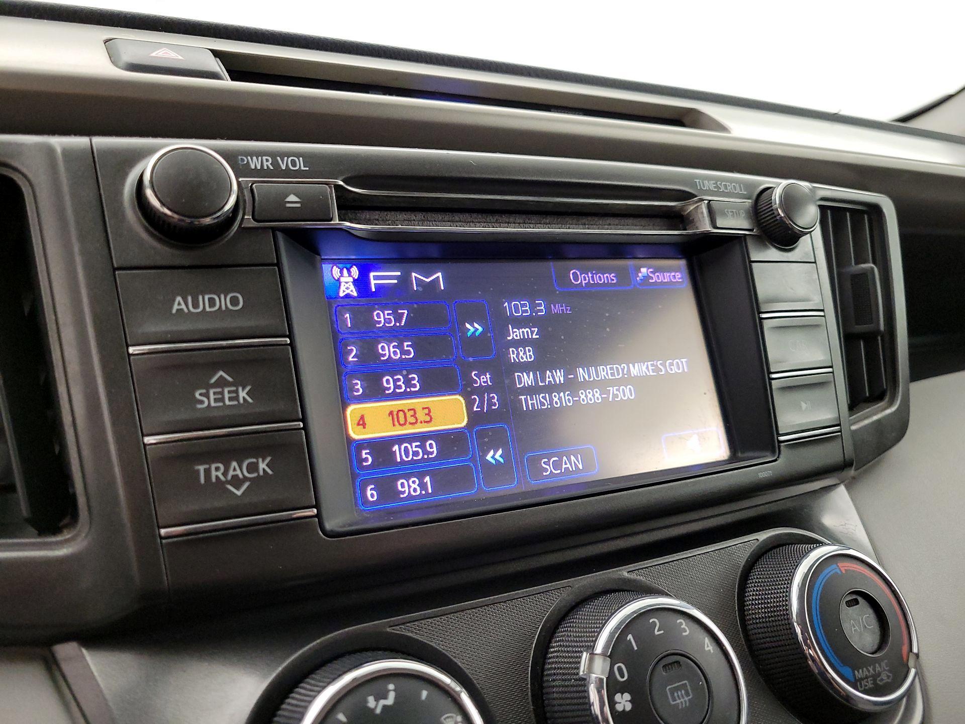 Thumbnail: 2013 Toyota RAV4 - 15