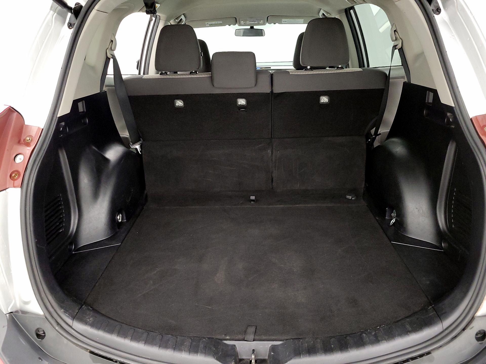 Thumbnail: 2013 Toyota RAV4 - 20