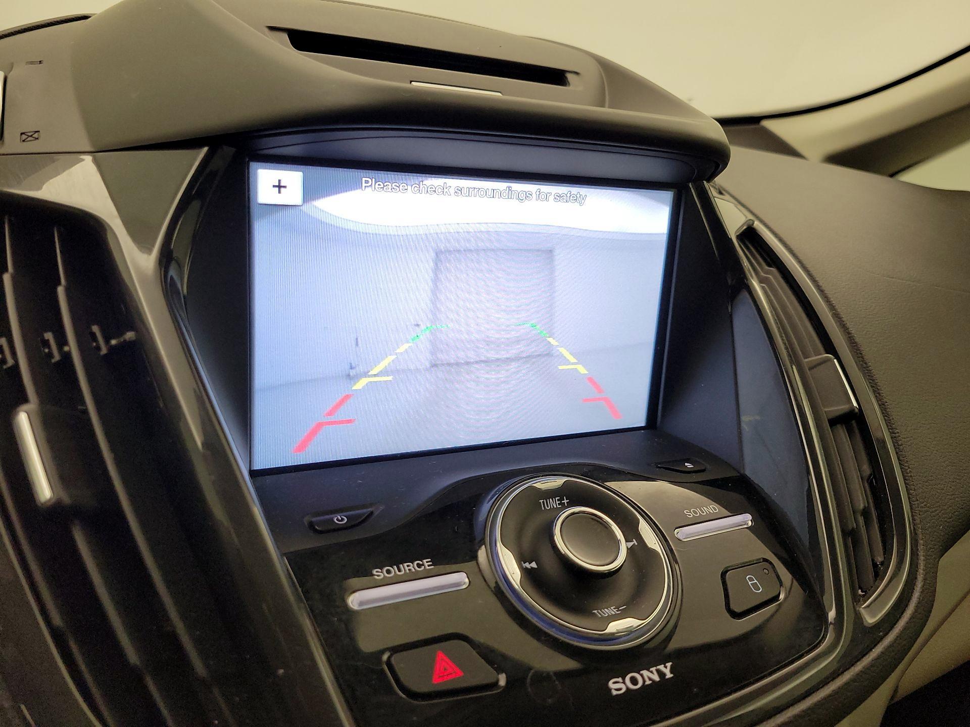 Thumbnail: 2016 Ford C-Max - 15