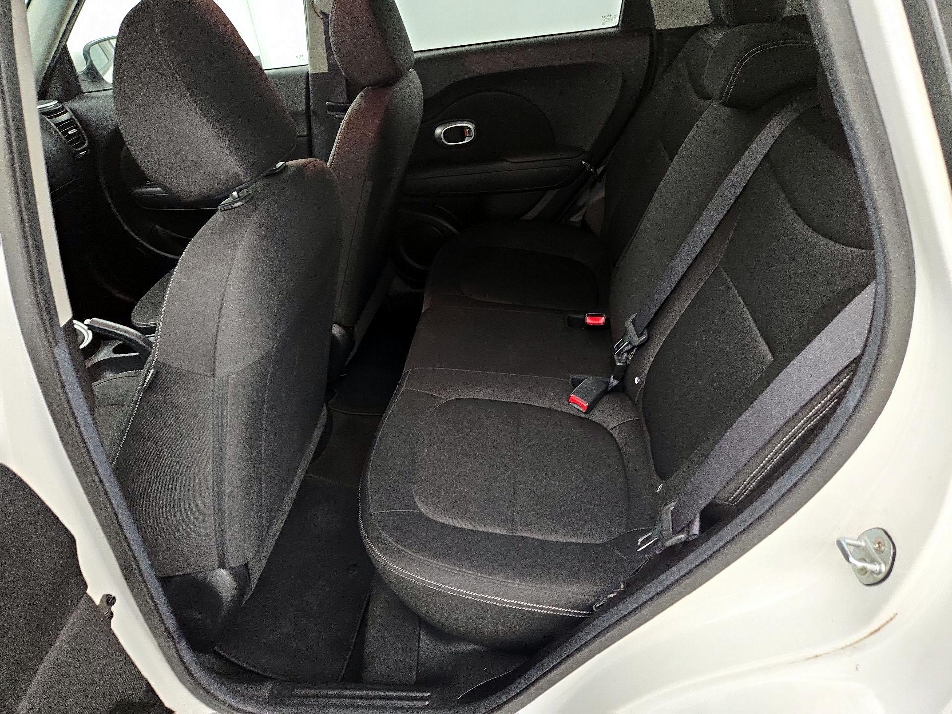 Thumbnail: 2016 Kia Soul - 18