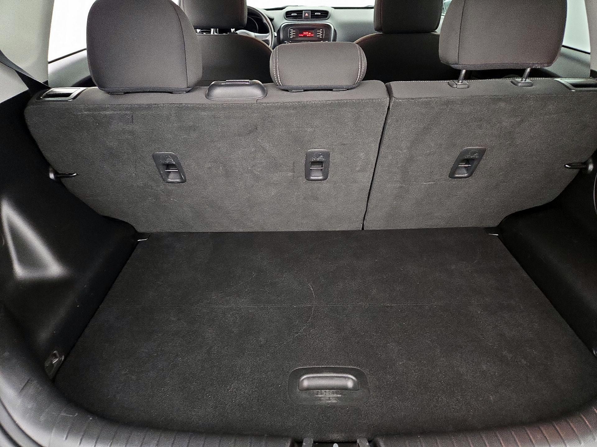 Thumbnail: 2016 Kia Soul - 19