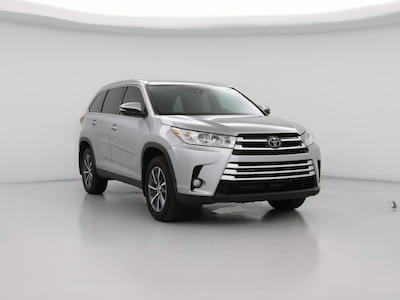2019 Toyota Highlander XLE -
                Overland Park, KS