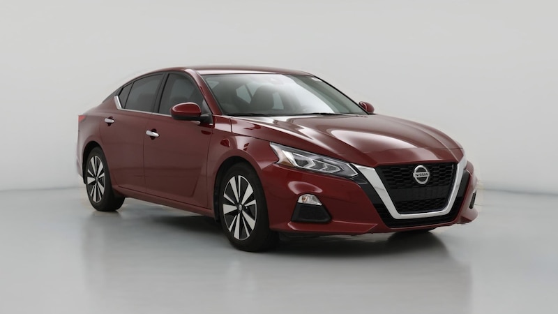 2022 Nissan Altima SV Hero Image