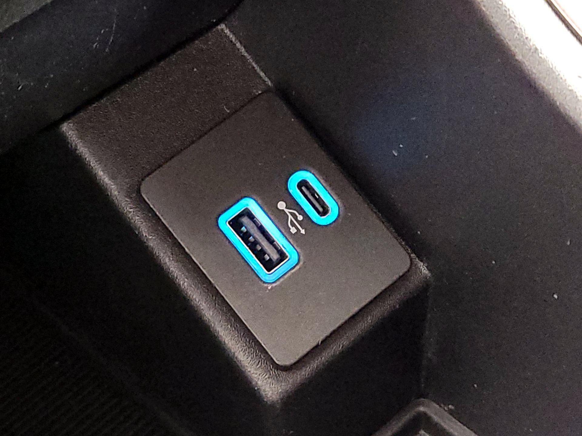 Thumbnail: 2024 Ford Edge - 18