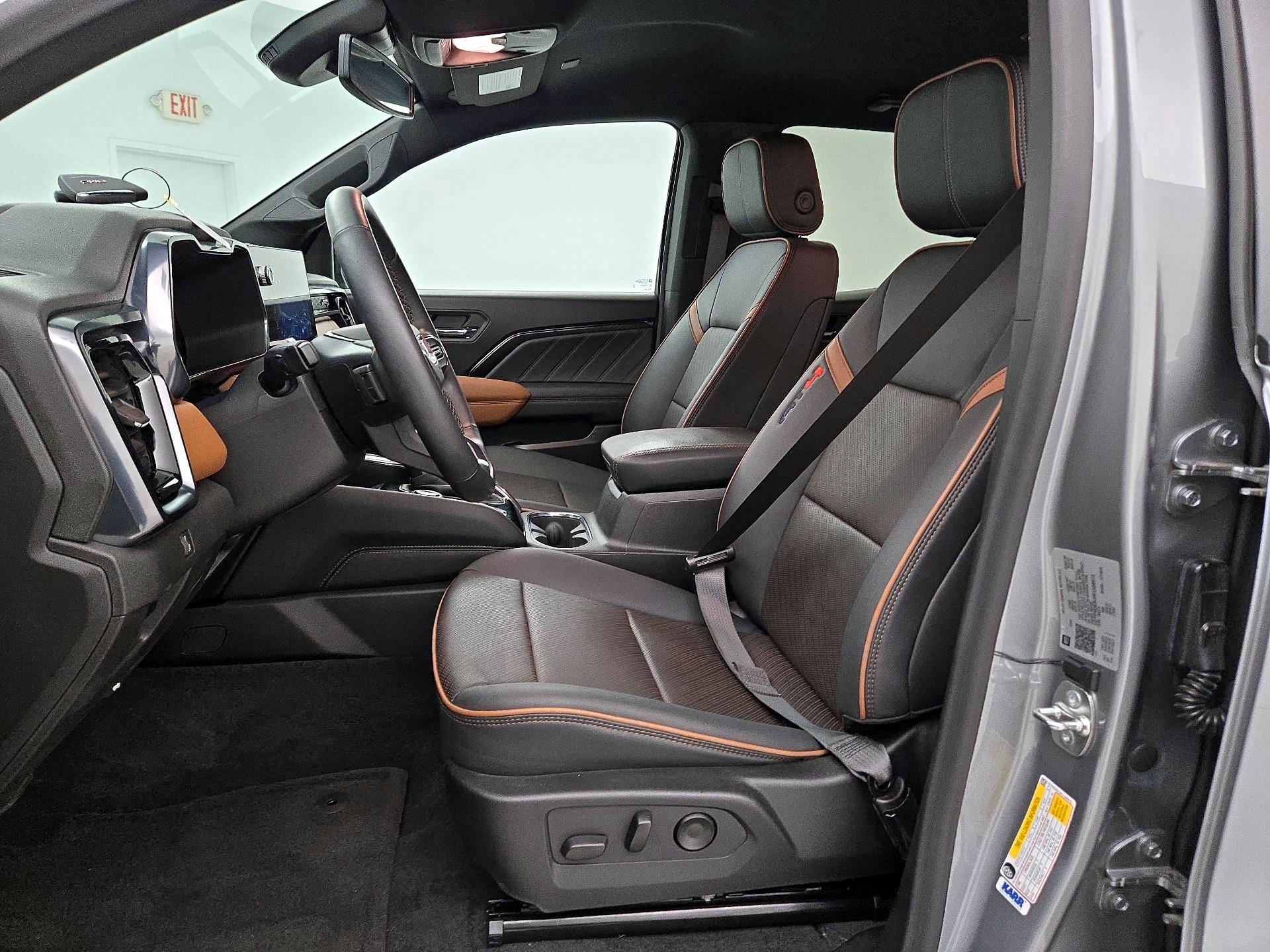 Thumbnail: 2024 GMC Canyon - 11