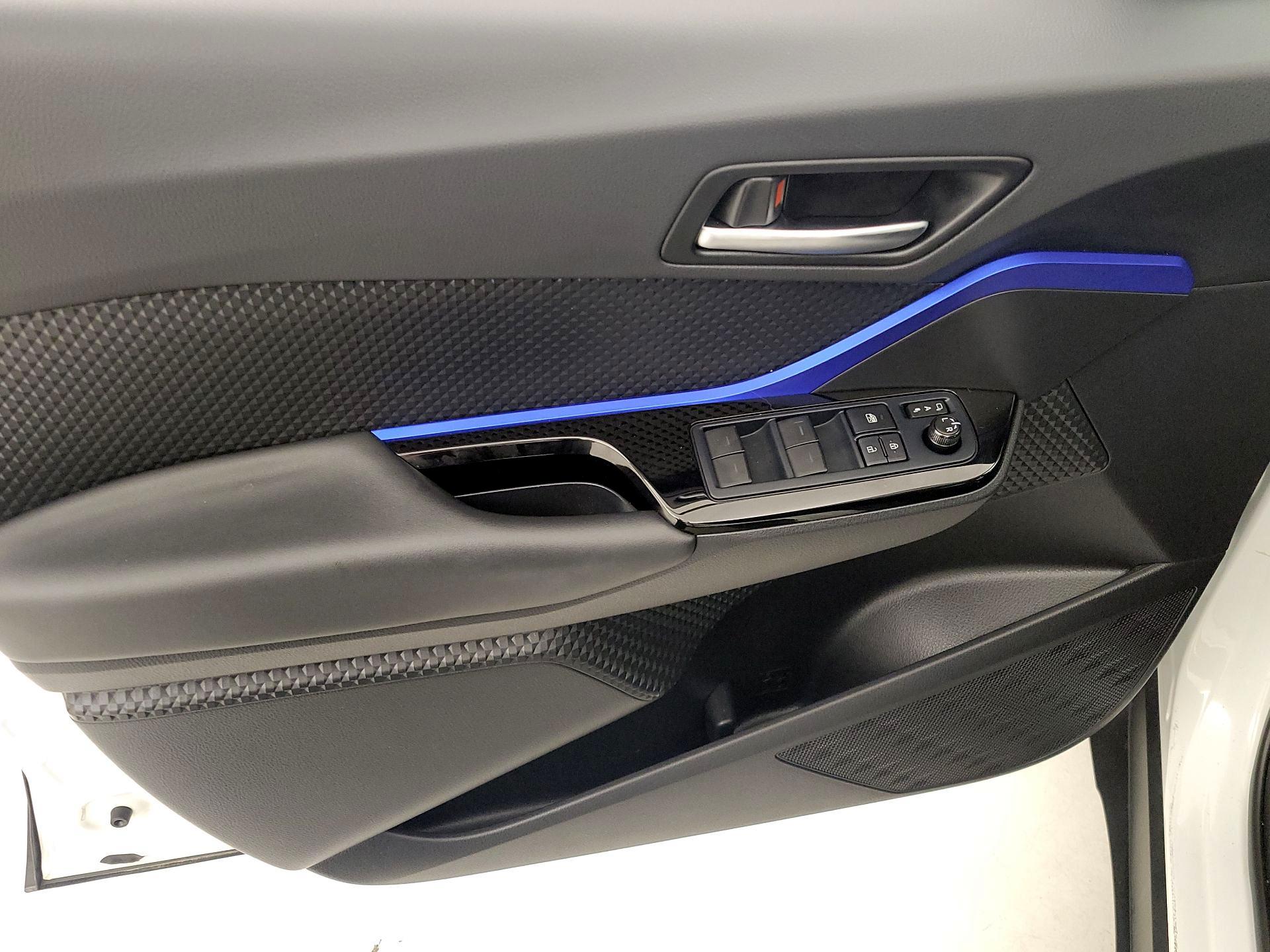 Thumbnail: 2022 Toyota C-HR - 12