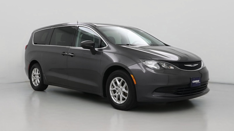 2017 Chrysler Pacifica Touring Hero Image