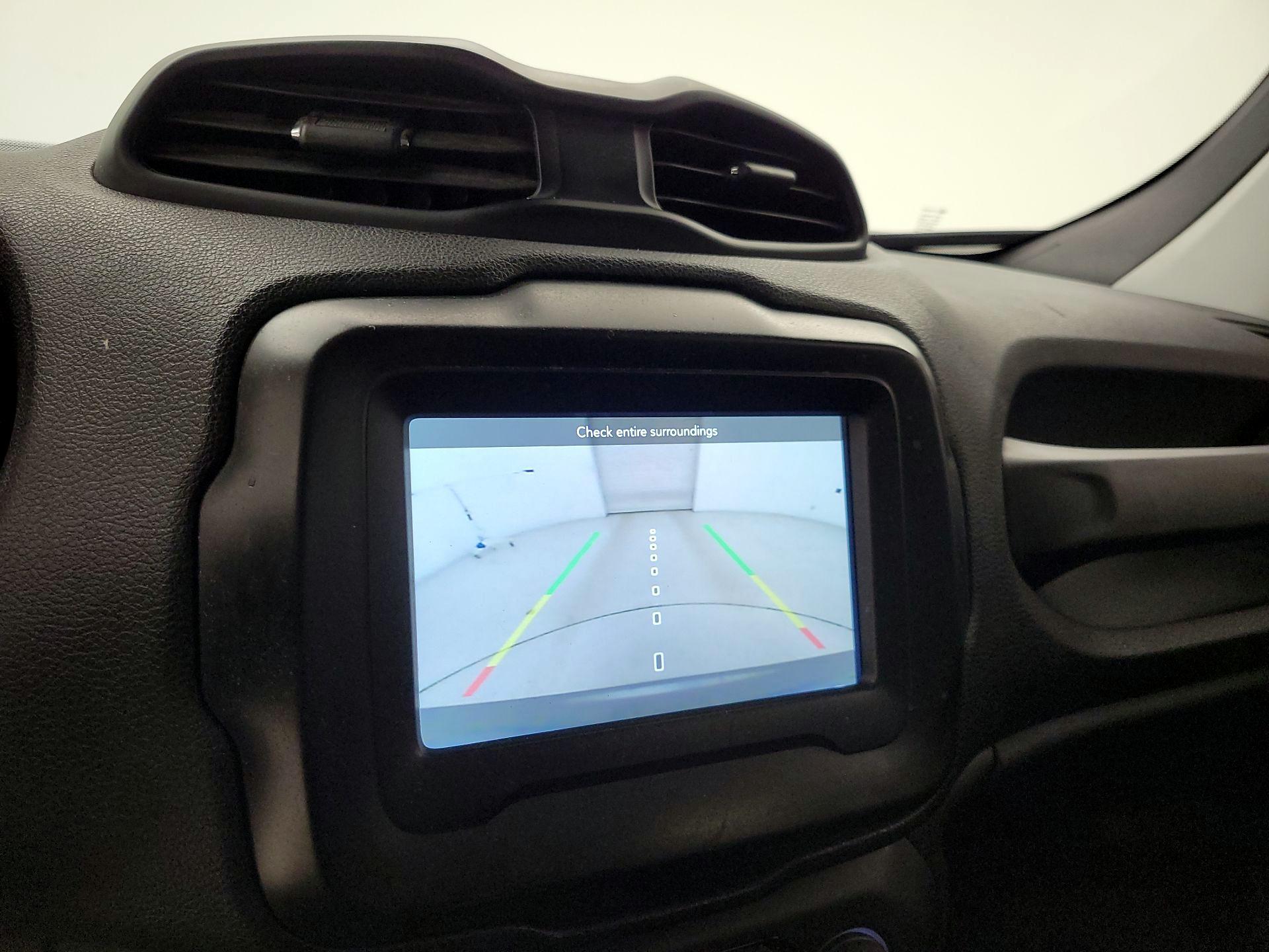 Thumbnail: 2018 Jeep Renegade - 14