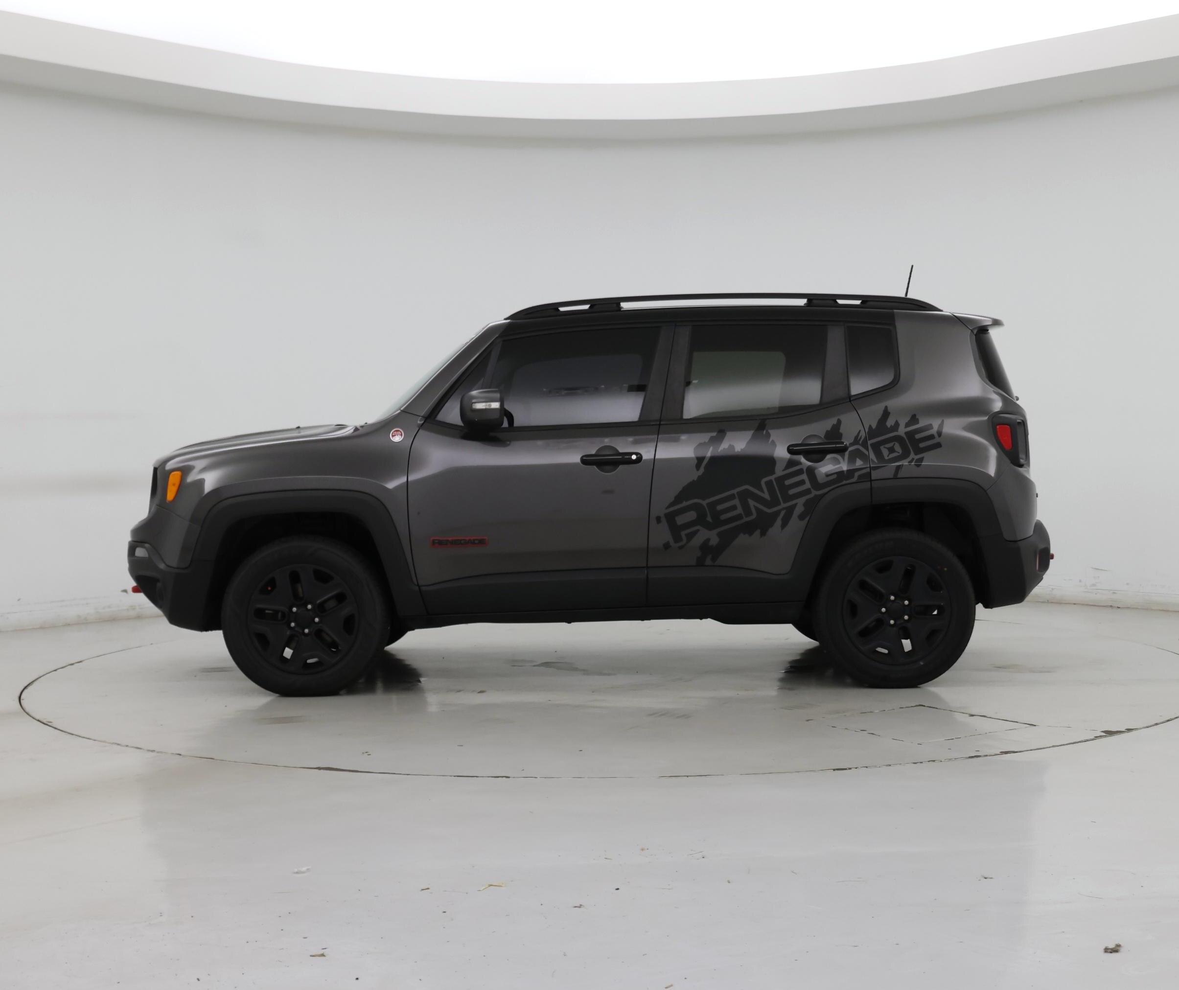 Thumbnail: 2018 Jeep Renegade - 3