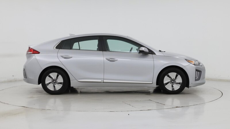 2022 Hyundai Ioniq SE 7