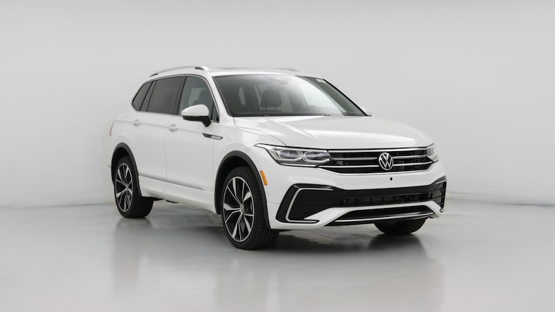 2022 Volkswagen Tiguan SE R-Line Hero Image