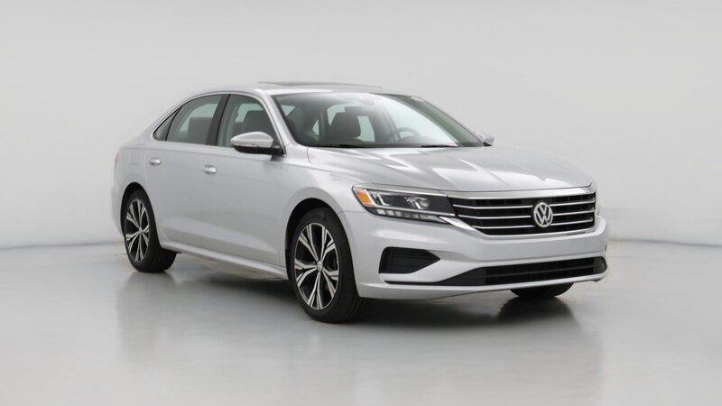 2021 Volkswagen Passat SE Hero Image