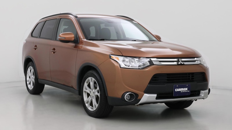 2015 Mitsubishi Outlander SE Hero Image