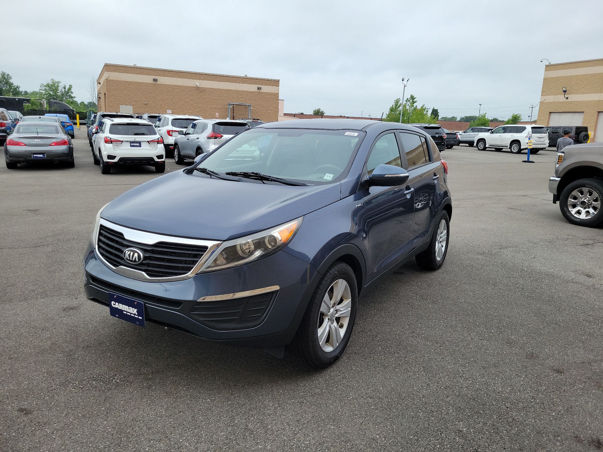 Thumbnail: 2013 Kia Sportage - 2