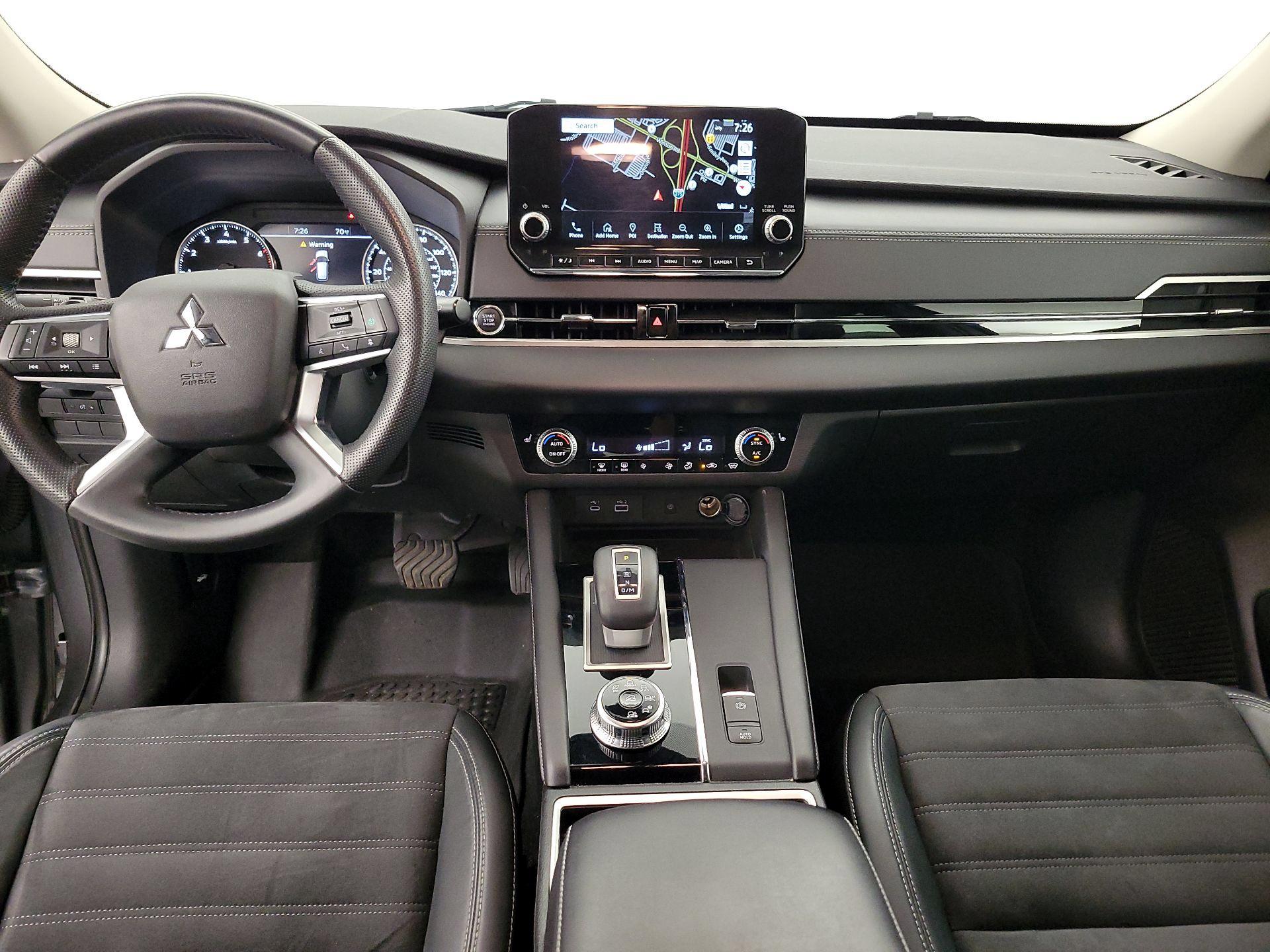 Thumbnail: 2022 Mitsubishi Outlander - 9