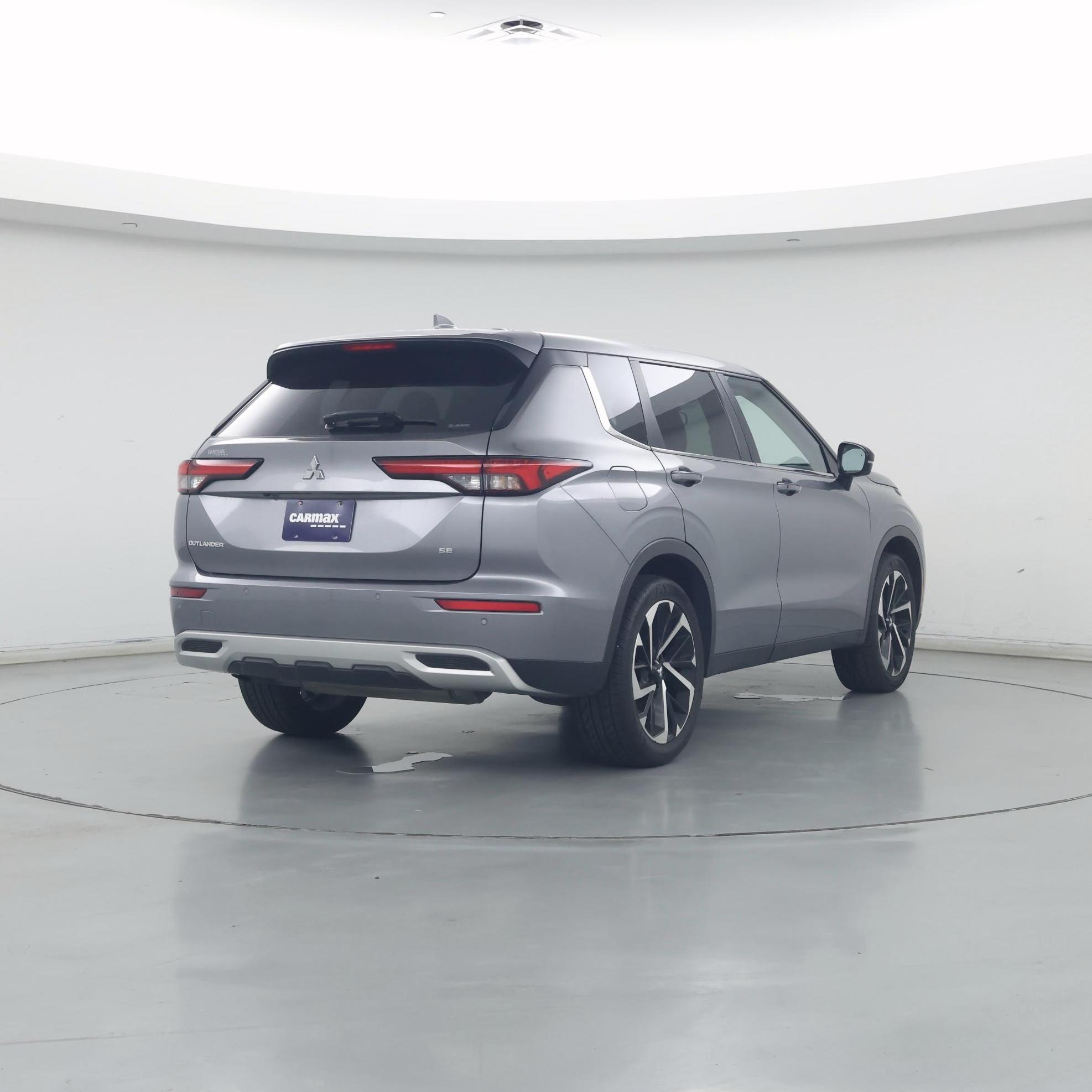 Thumbnail: 2022 Mitsubishi Outlander - 8