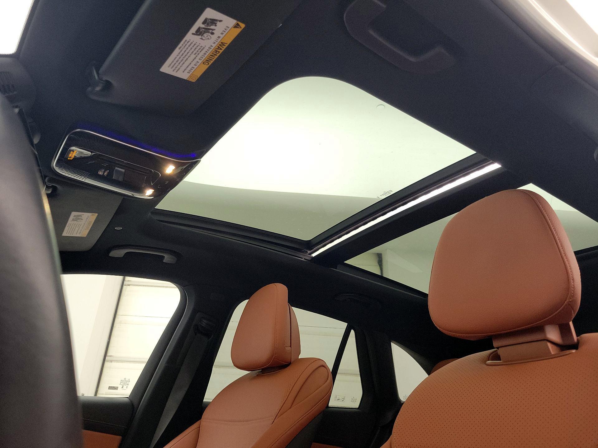 Thumbnail: 2023 Mercedes-Benz GLC - 20