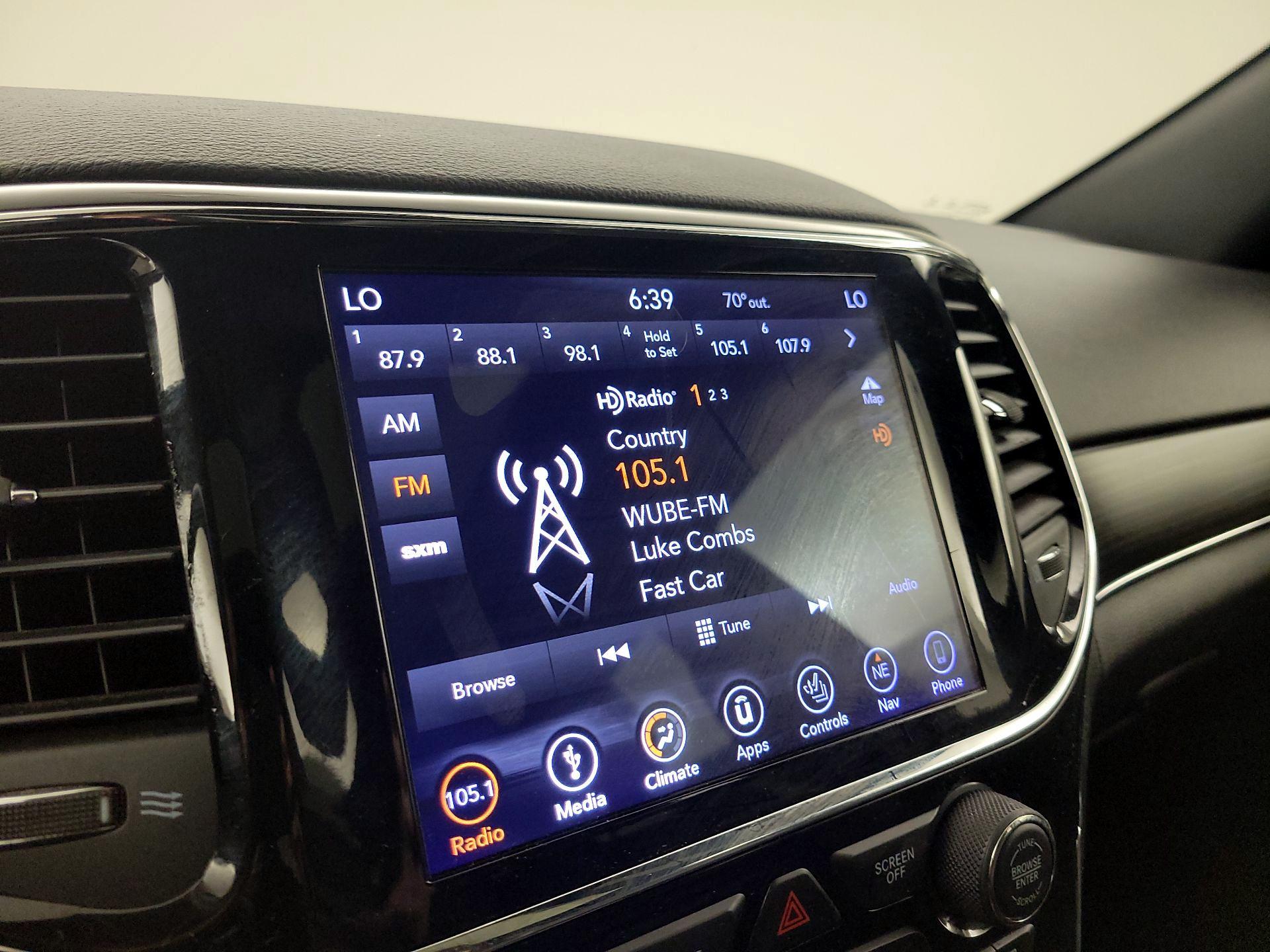 Thumbnail: 2019 Jeep Grand Cherokee - 16