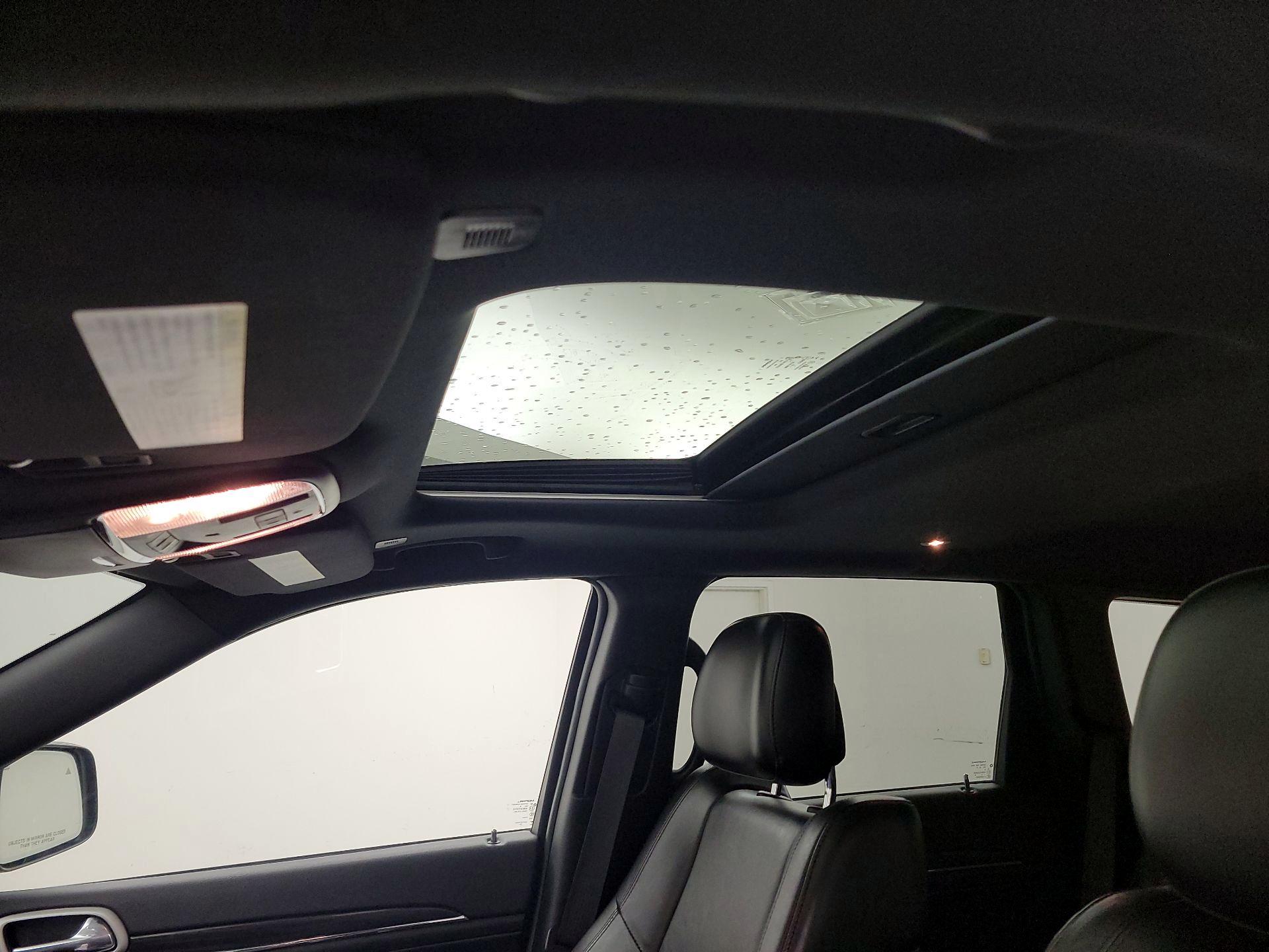 Thumbnail: 2019 Jeep Grand Cherokee - 20