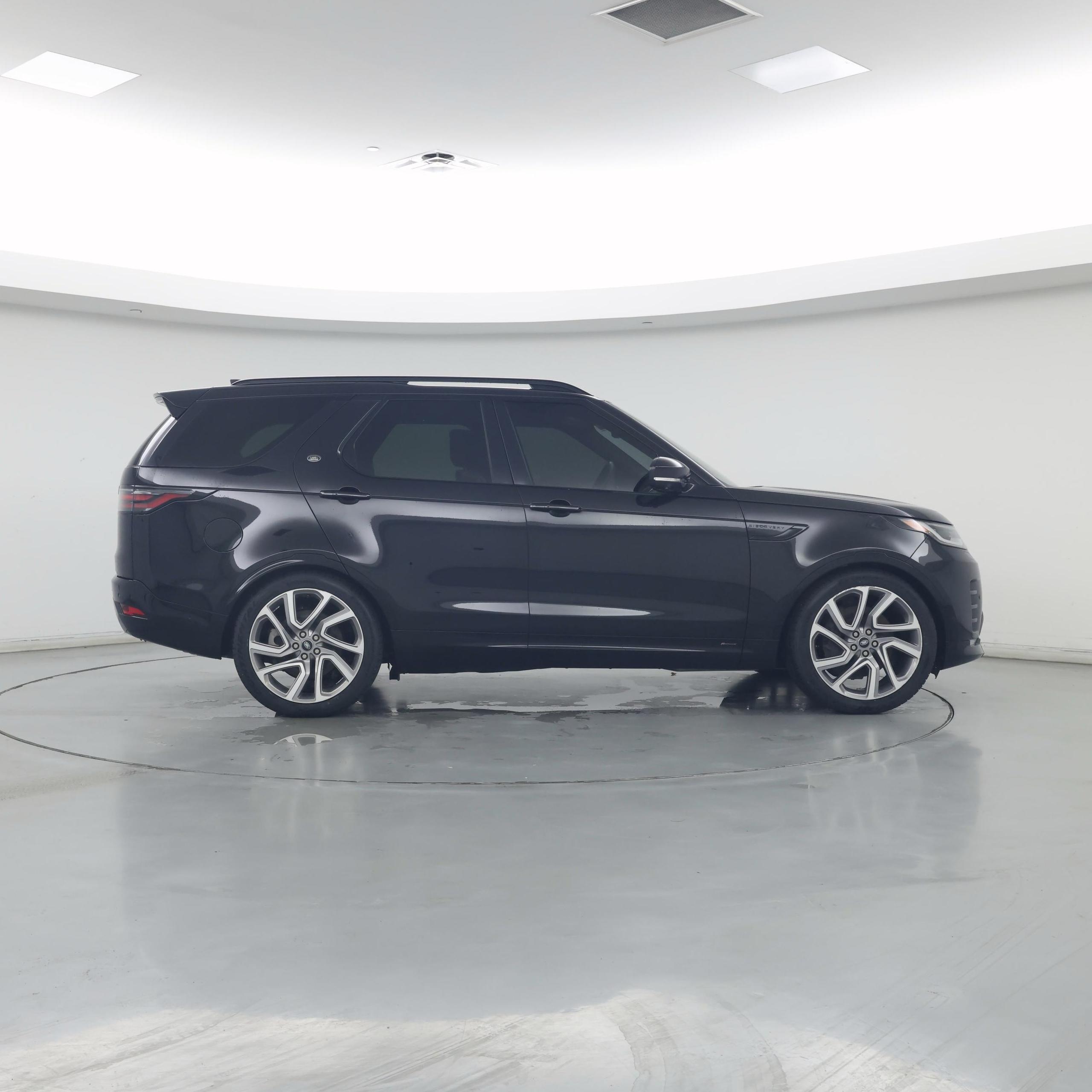 Thumbnail: 2021 Land Rover Discovery - 7