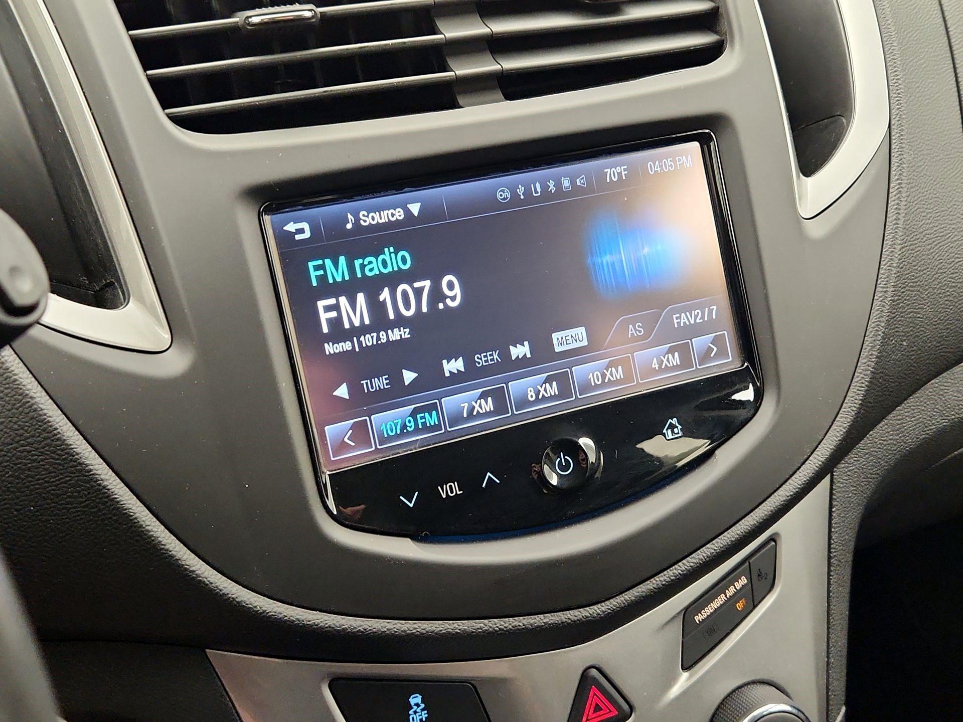 Thumbnail: 2016 Chevrolet Trax - 15