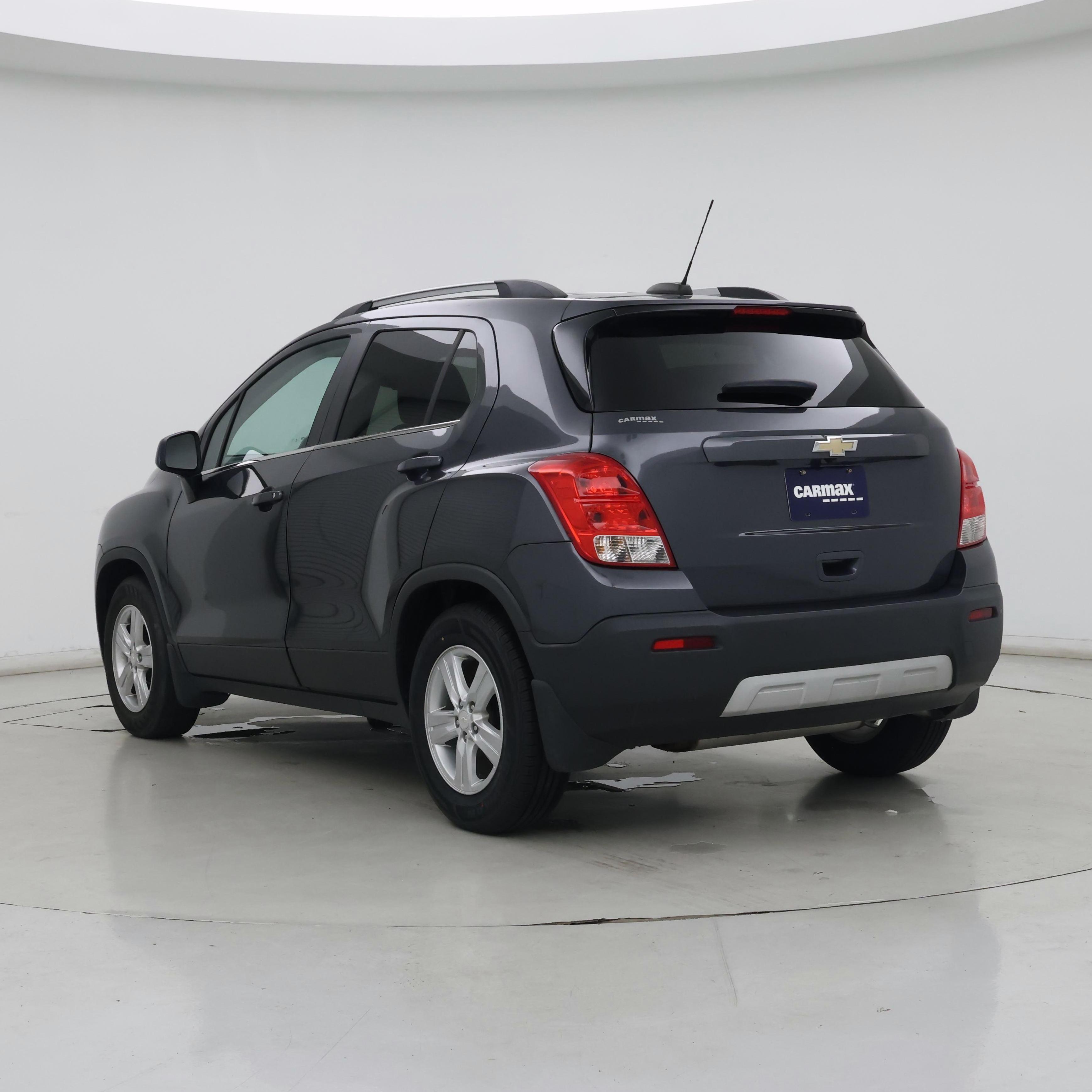 Thumbnail: 2016 Chevrolet Trax - 2