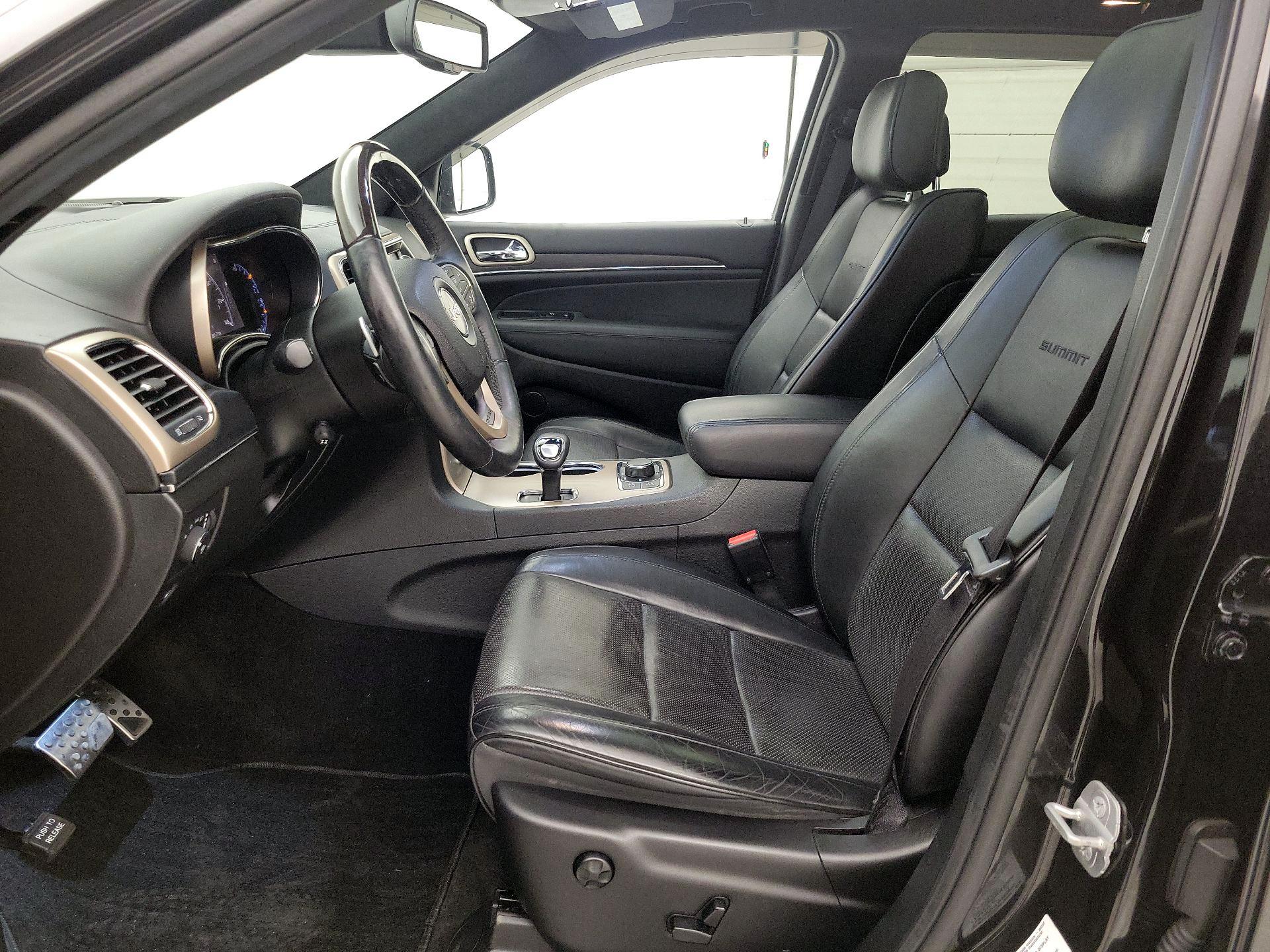 Thumbnail: 2014 Jeep Grand Cherokee - 11