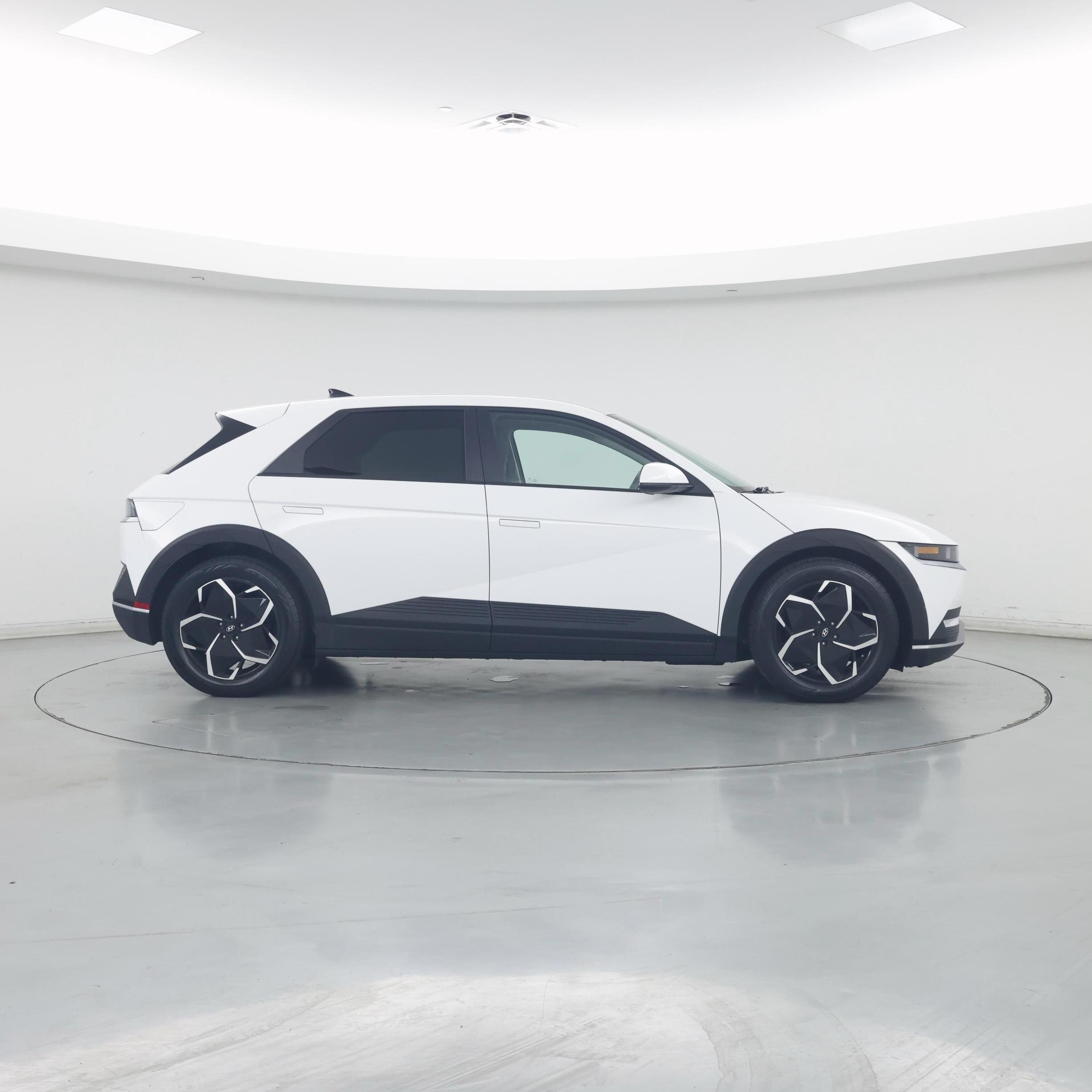 Thumbnail: 2022 Hyundai Ioniq 5 - 7