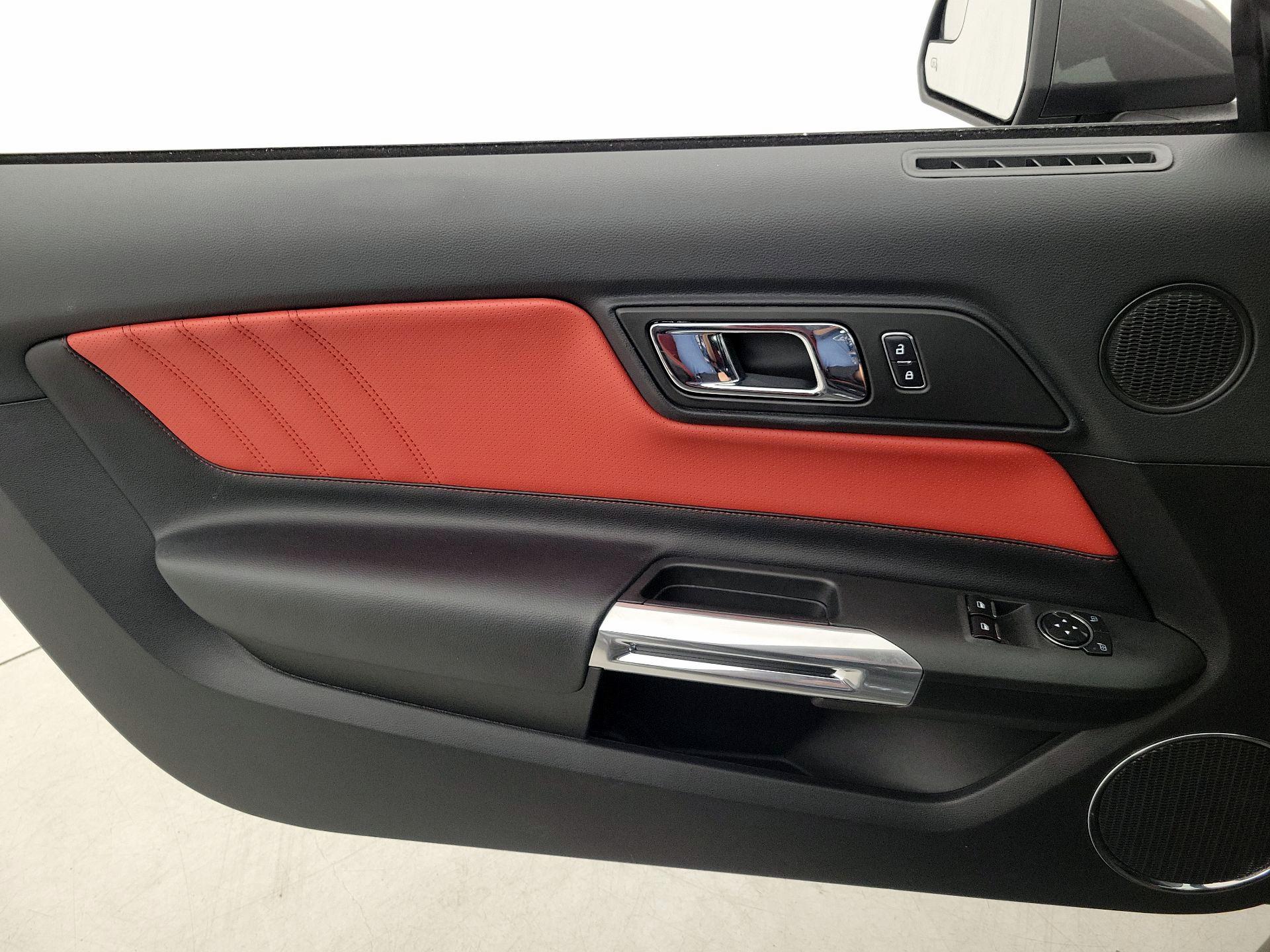 Thumbnail: 2017 Ford Mustang - 12