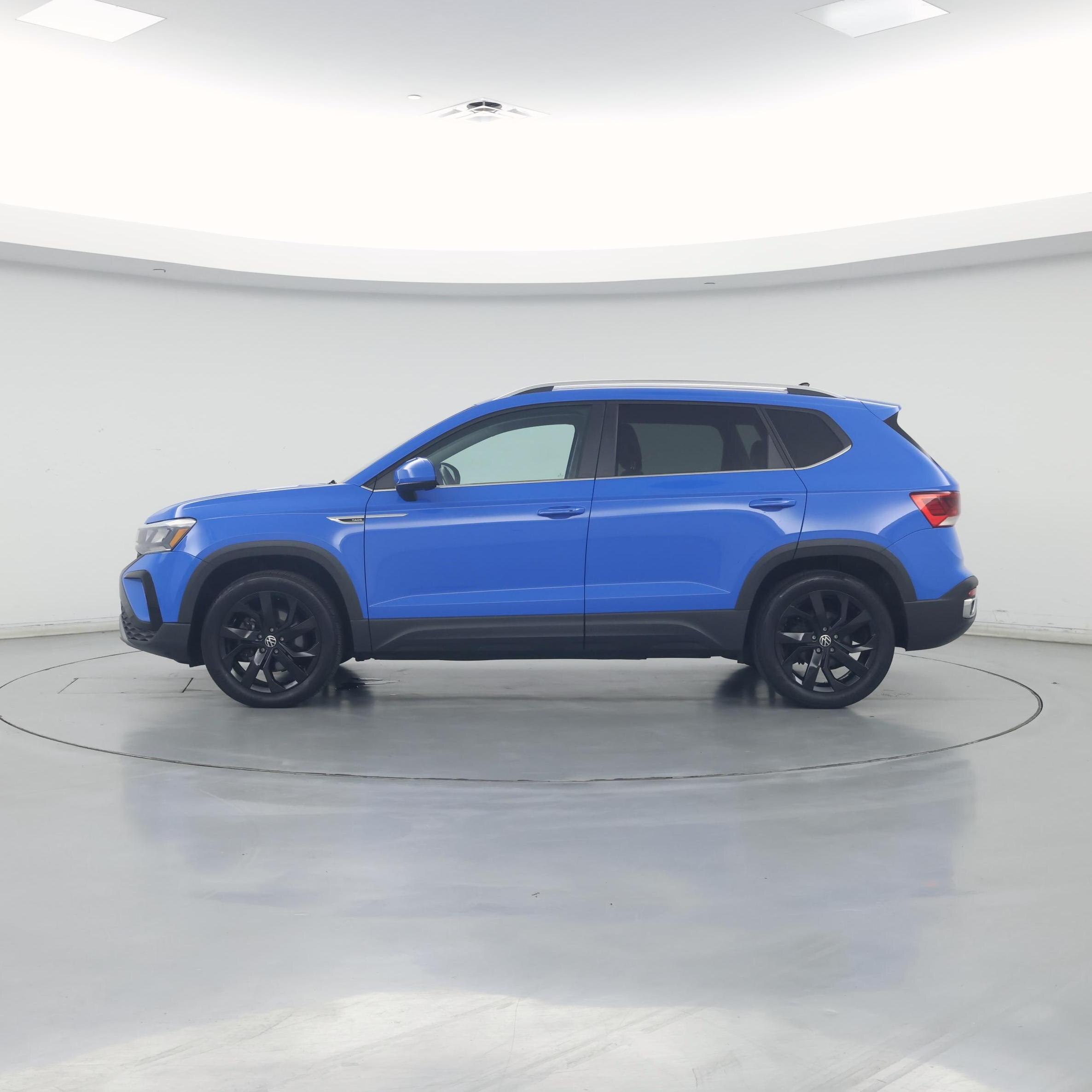 Thumbnail: 2022 Volkswagen Taos - 3