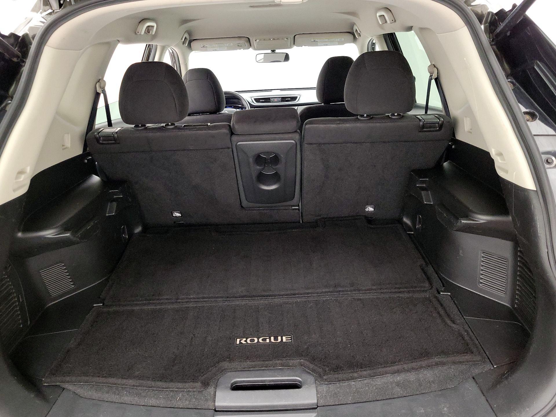 Thumbnail: 2015 Nissan Rogue - 20
