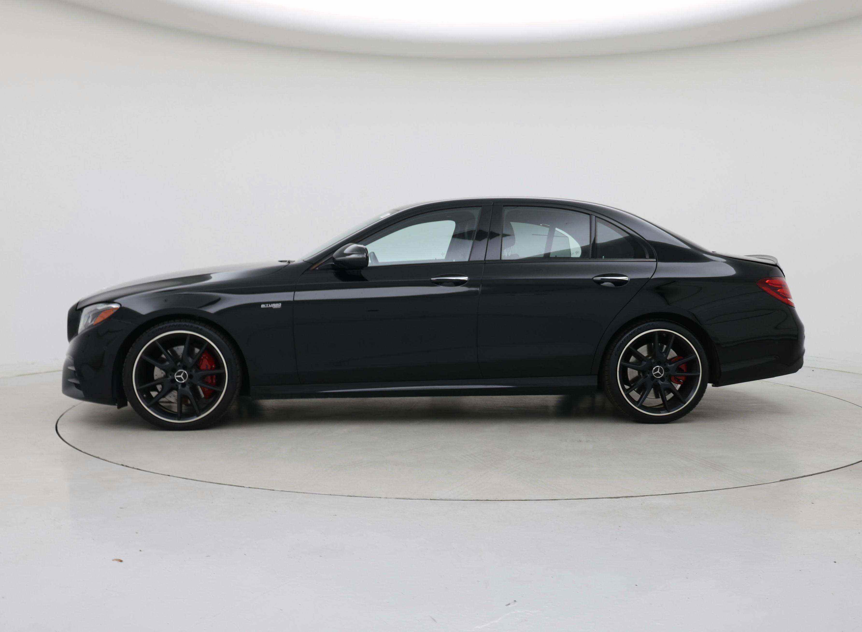 Thumbnail: 2017 Mercedes-Benz E-Class - 3