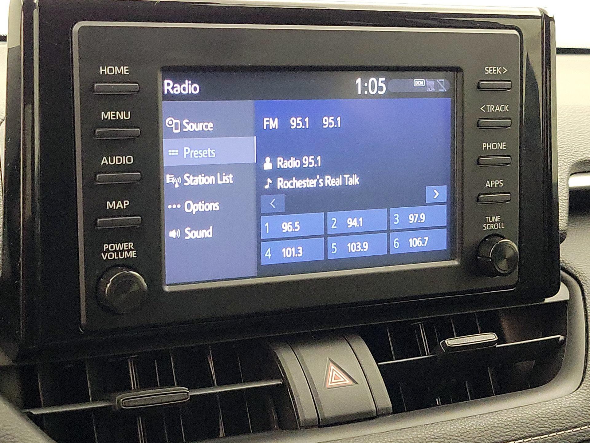 Thumbnail: 2019 Toyota RAV4 - 15