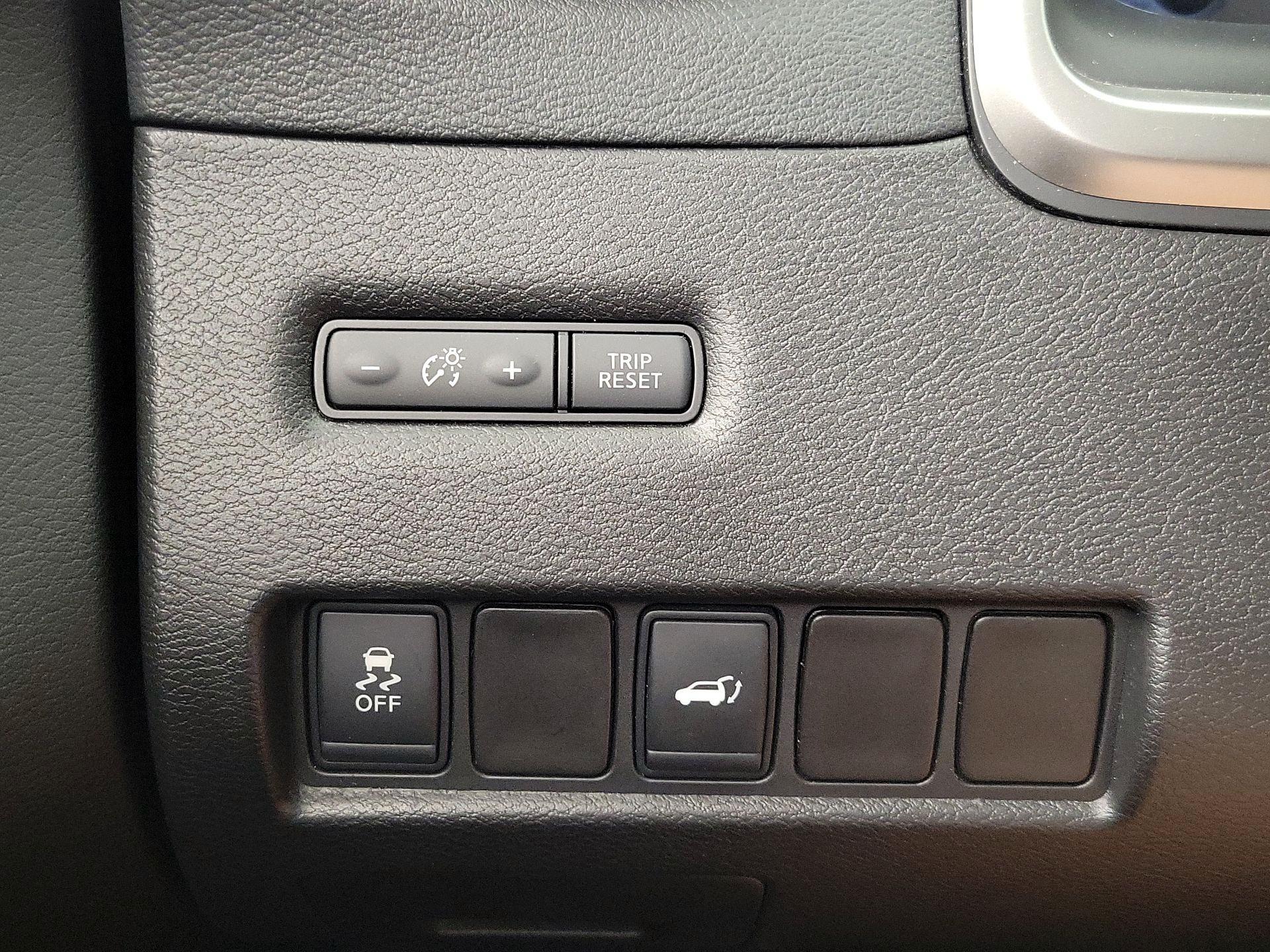 Thumbnail: 2015 Nissan Murano - 13