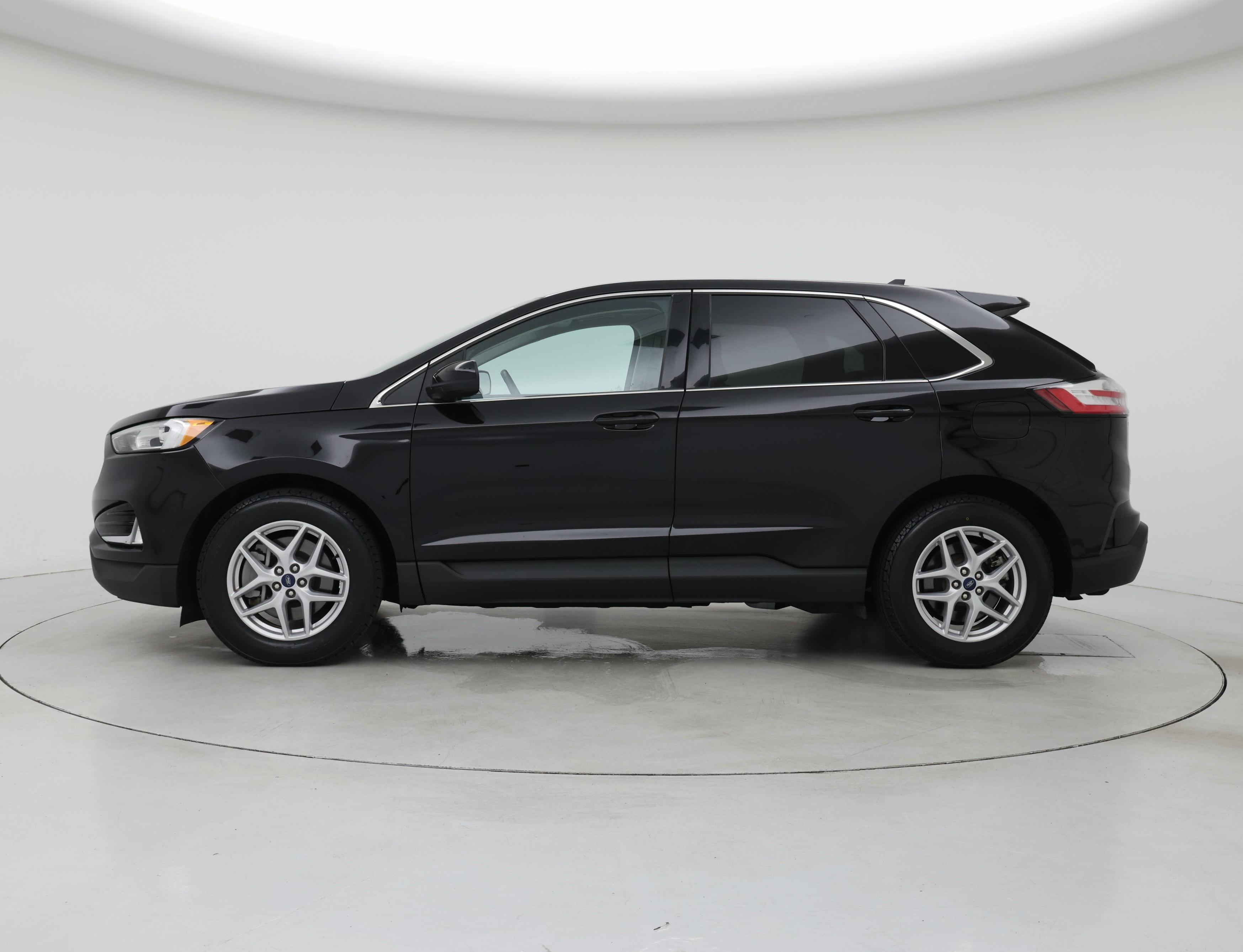 Thumbnail: 2021 Ford Edge - 3