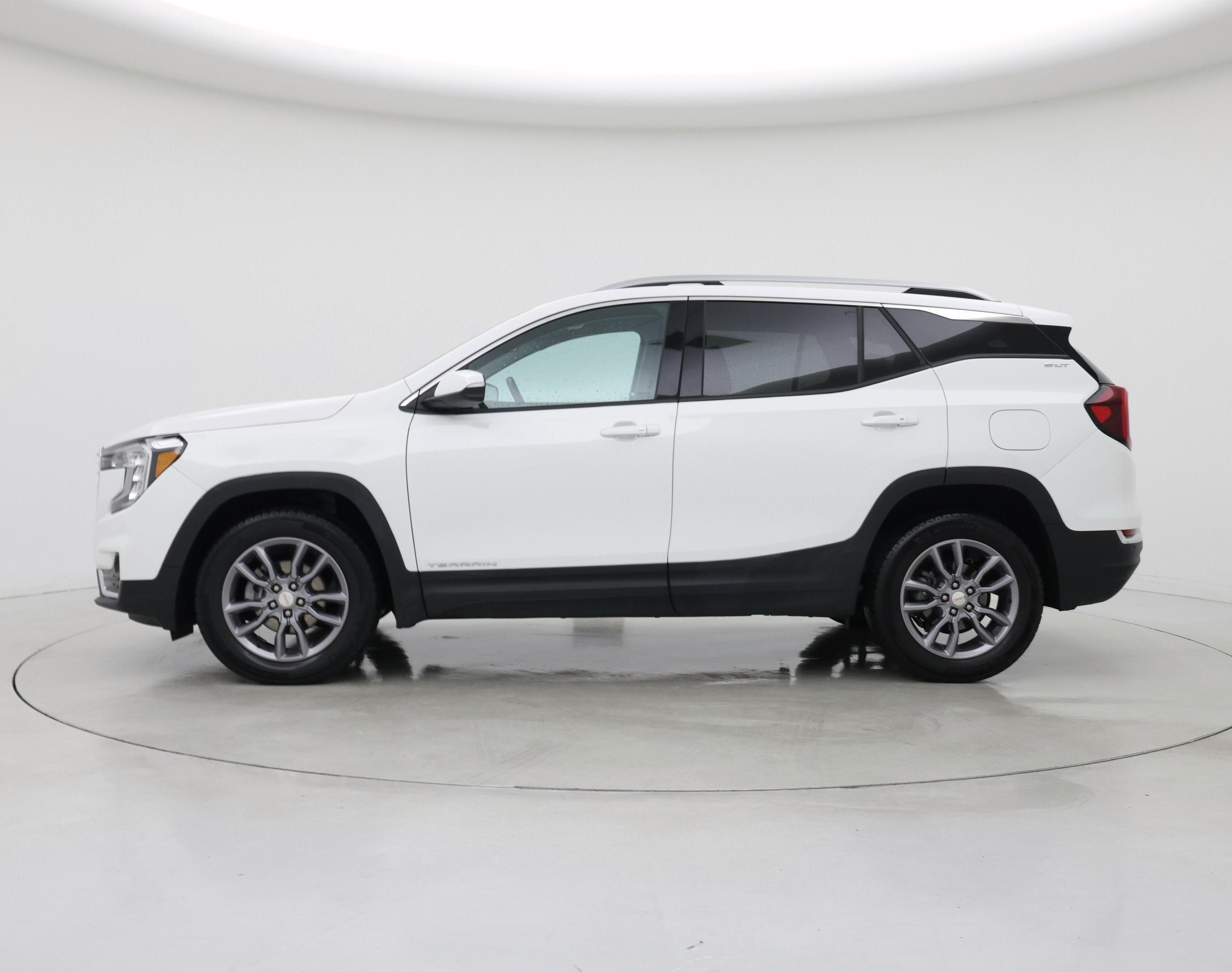 Thumbnail: 2022 GMC Terrain - 3
