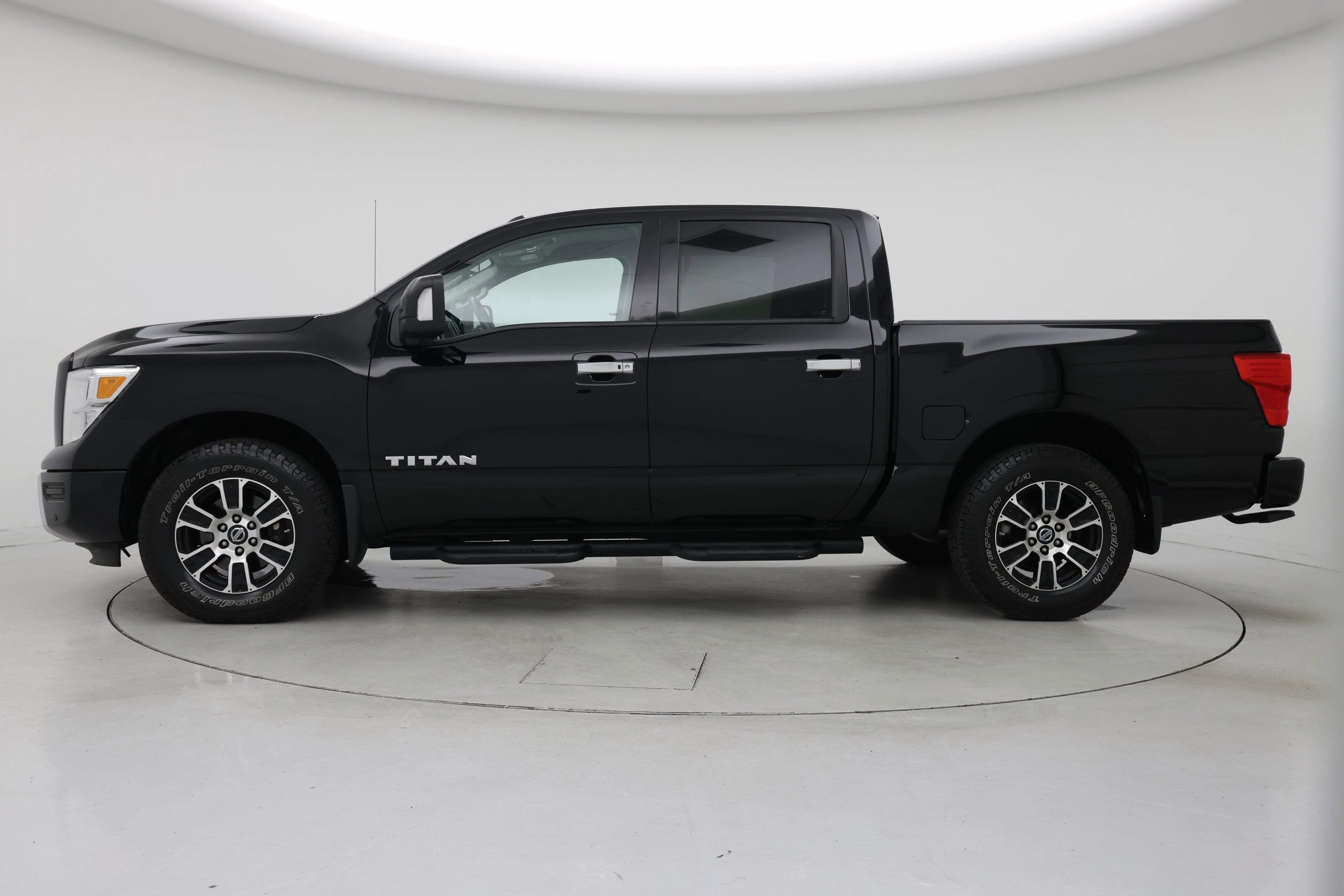 Thumbnail: 2021 Nissan Titan - 3