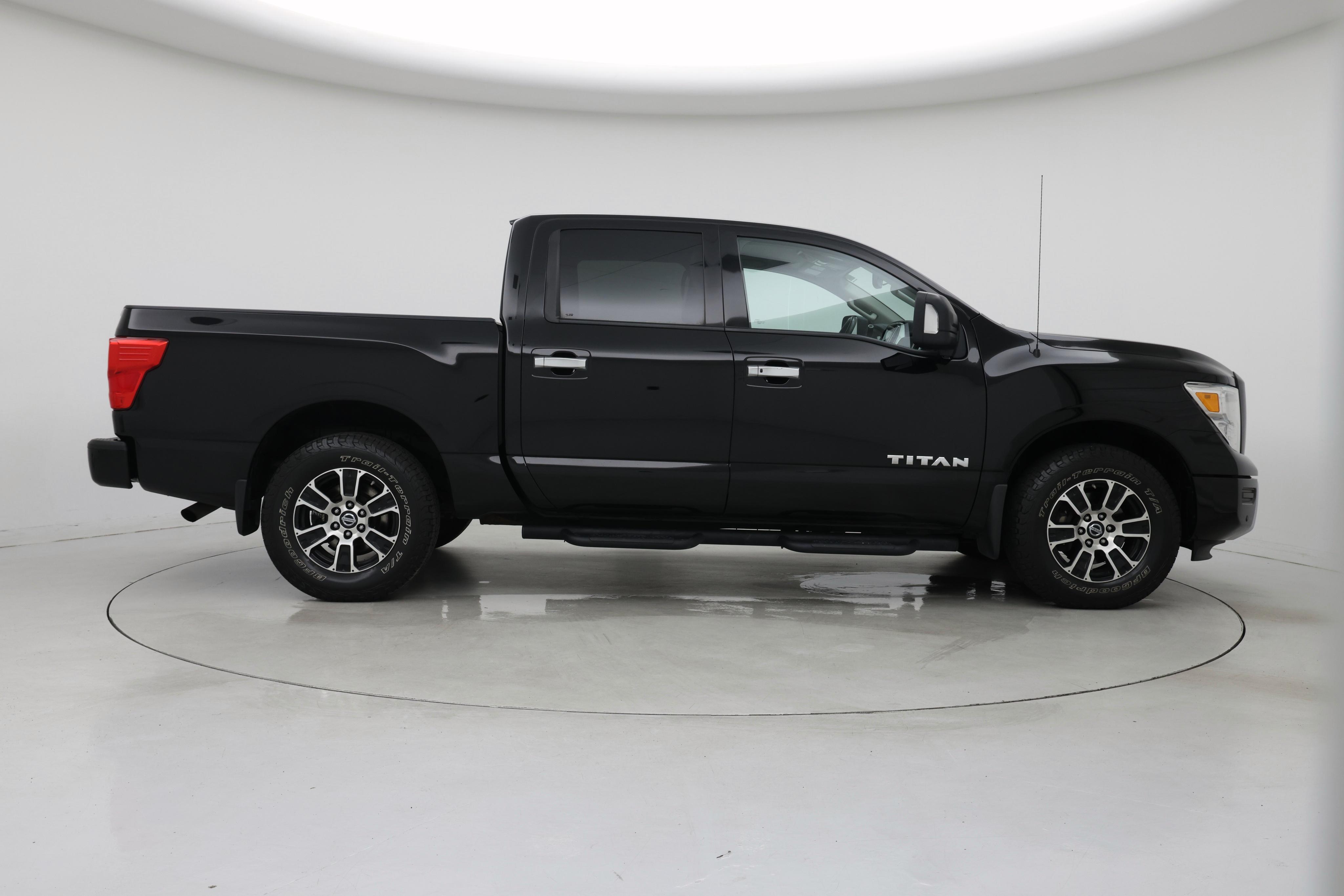 Thumbnail: 2021 Nissan Titan - 7