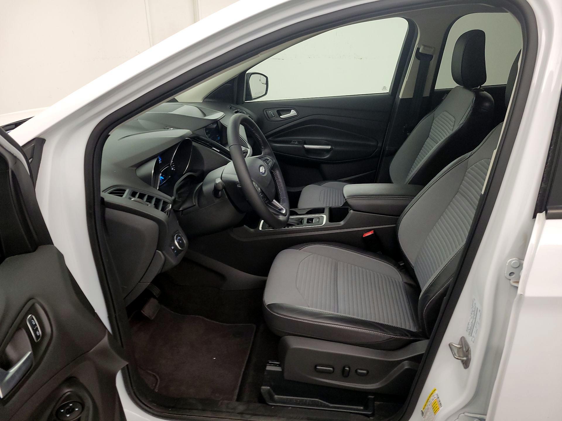 Thumbnail: 2019 Ford Escape - 11