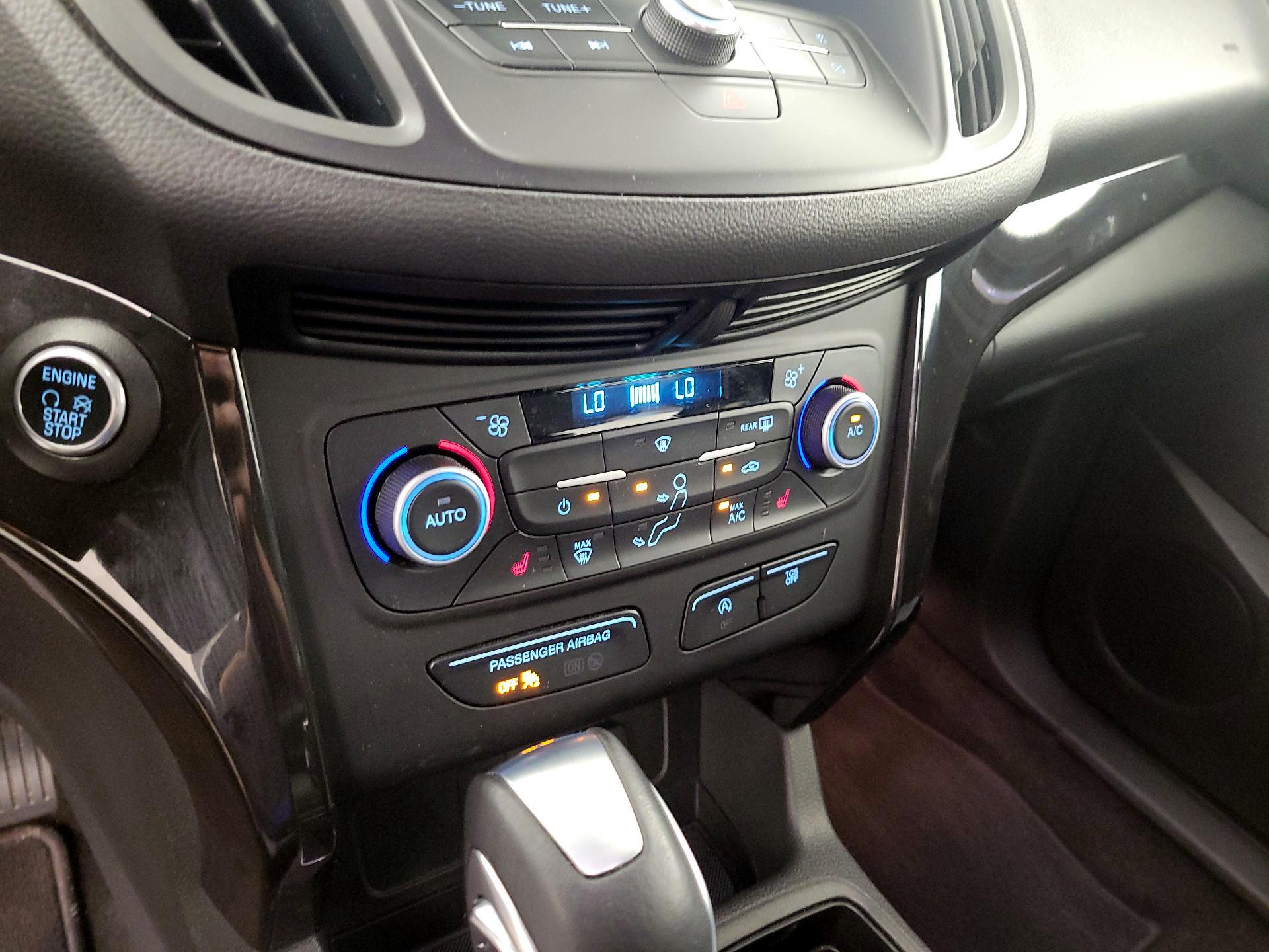 Thumbnail: 2019 Ford Escape - 16