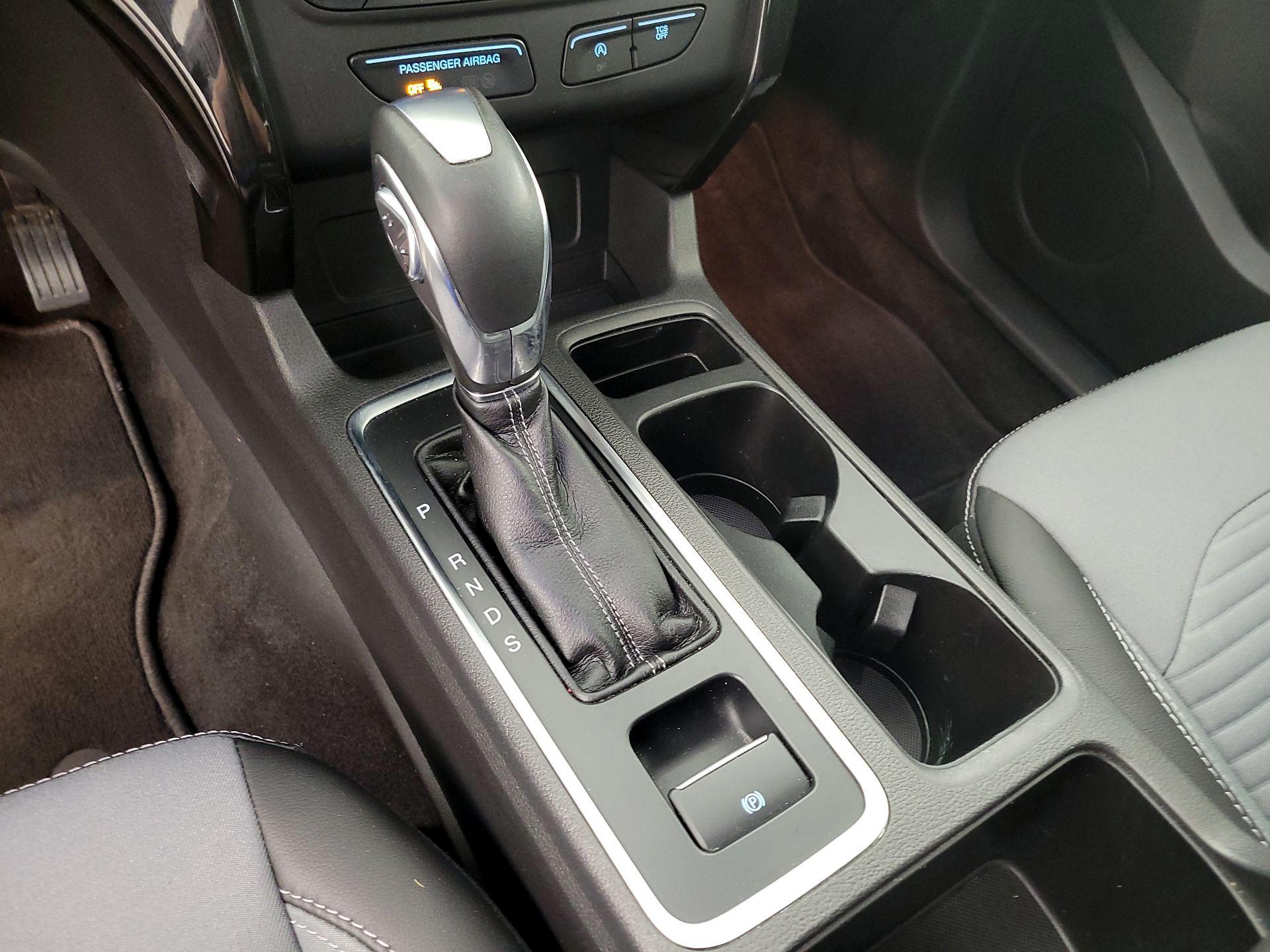 Thumbnail: 2019 Ford Escape - 17