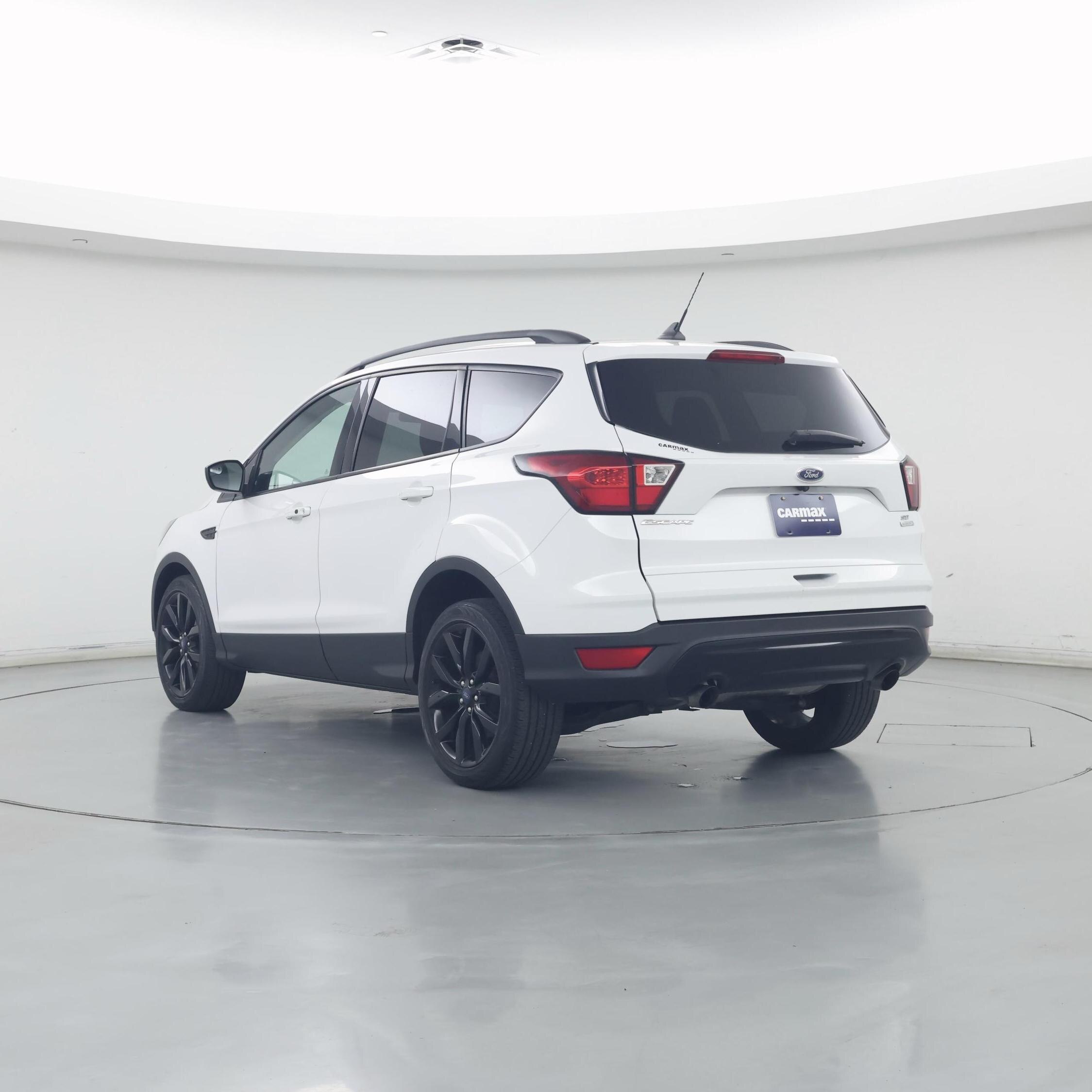 Thumbnail: 2019 Ford Escape - 2