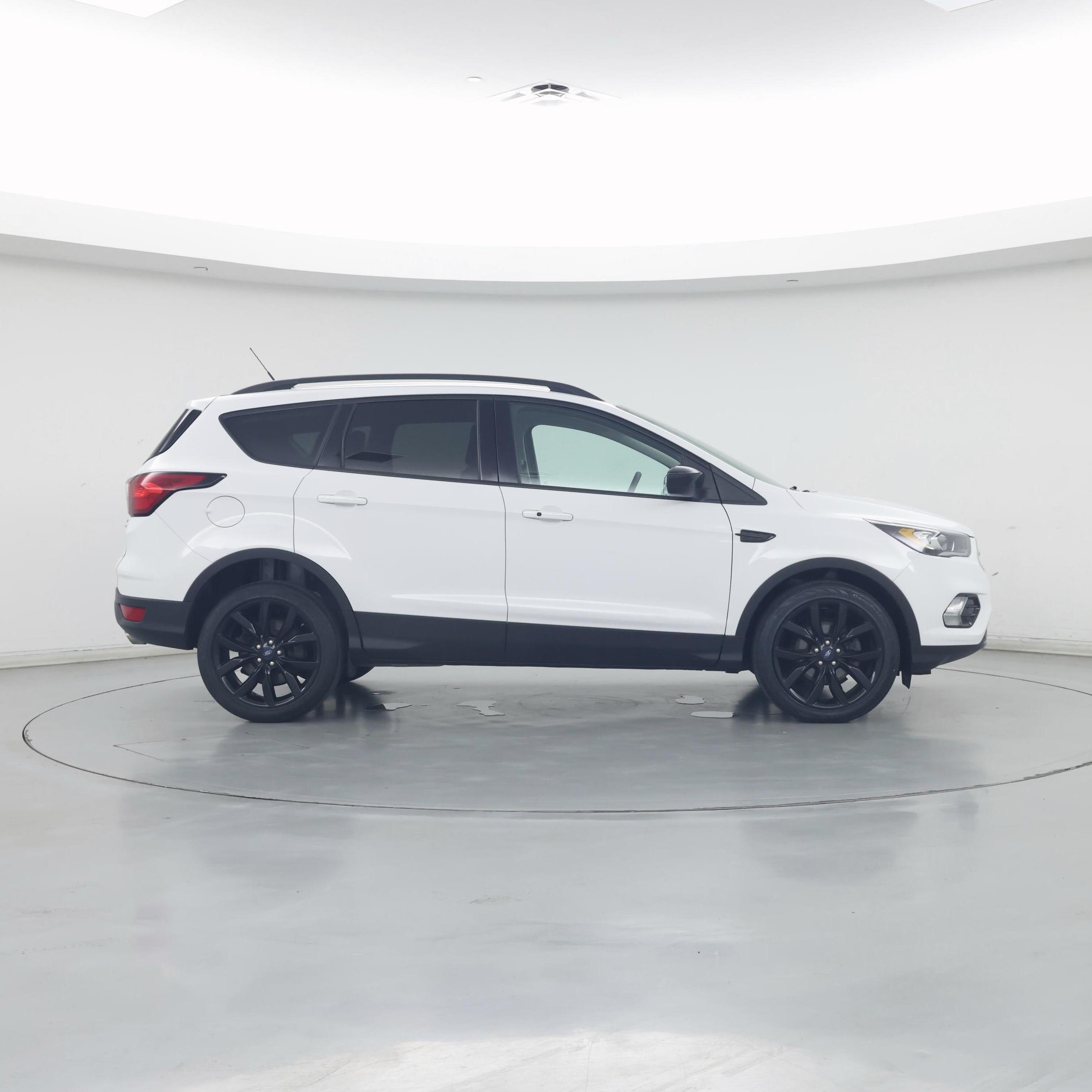 Thumbnail: 2019 Ford Escape - 7